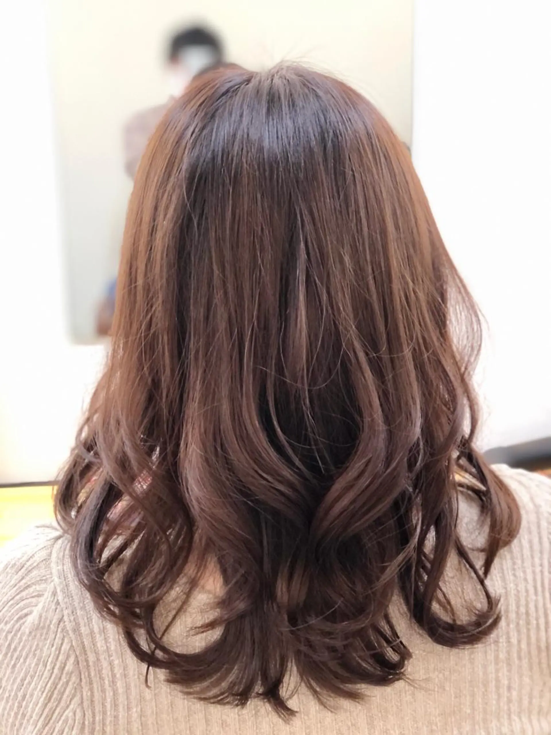 セミロング カット ヘアカラー トリートメント H by Real meのヘアスタイル