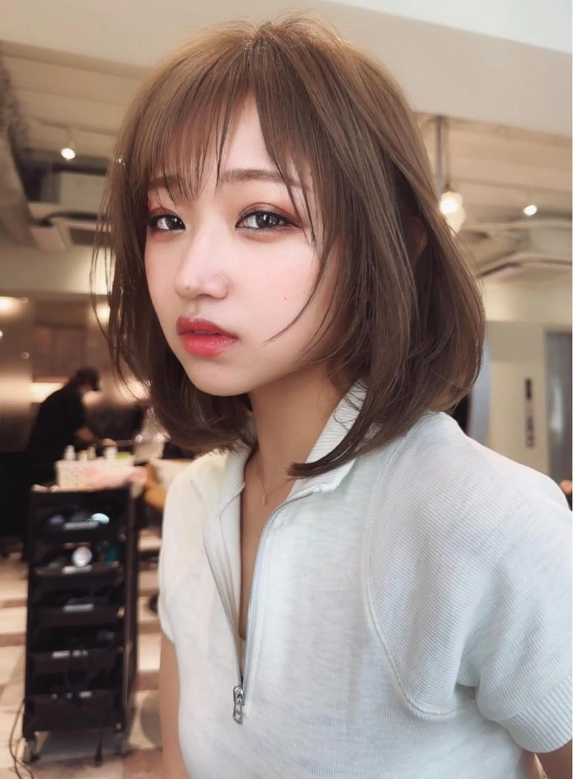 ミディアム カラー ベージュカラー 黒髪 ブリーチ ブルーカラー ブルーブラック カット ヘアカラー トリートメント 木屋元一/透明感 /前髪/ショートボブのヘアスタイル