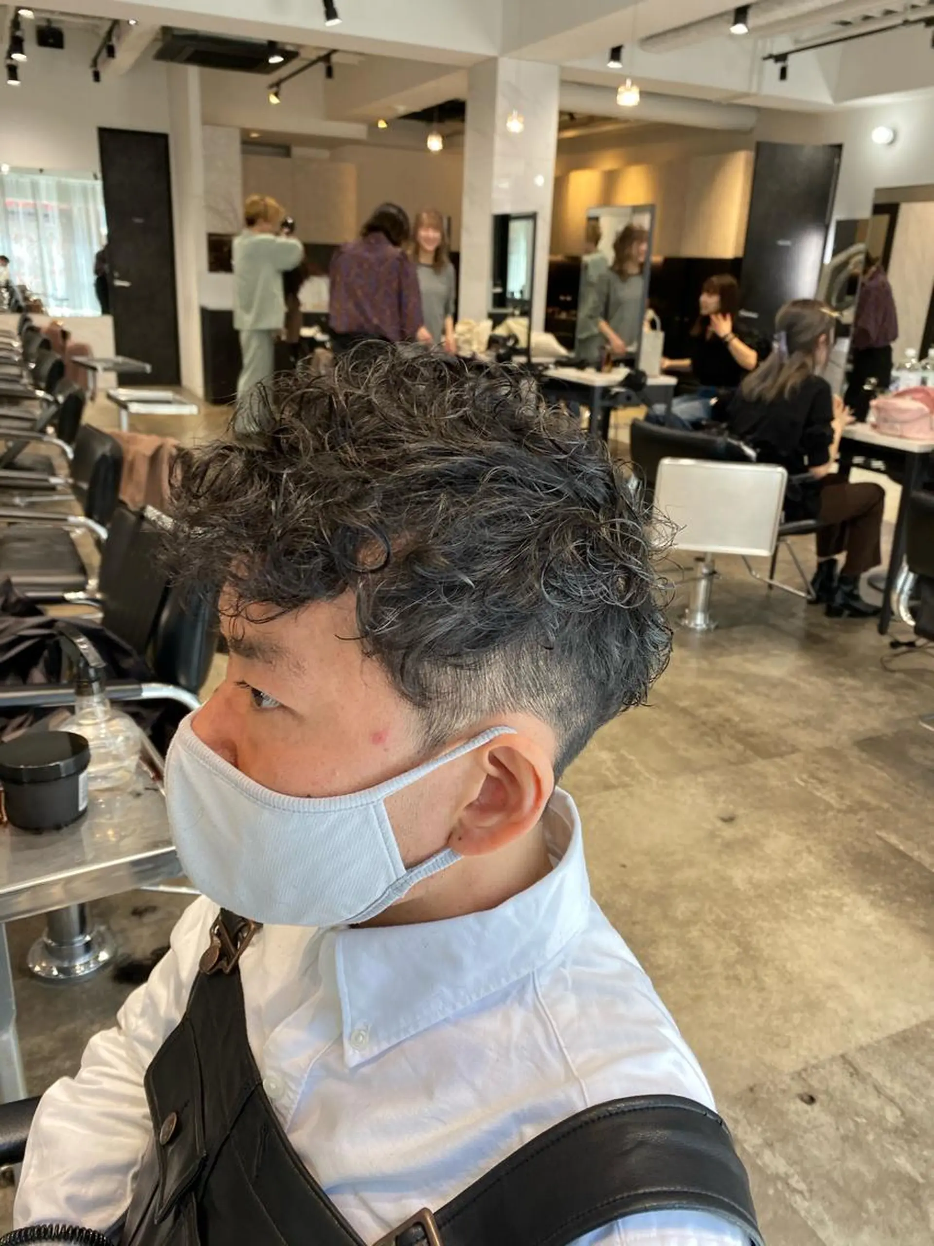 ショート メンズ くせ毛 増子 祐太朗のヘアスタイル