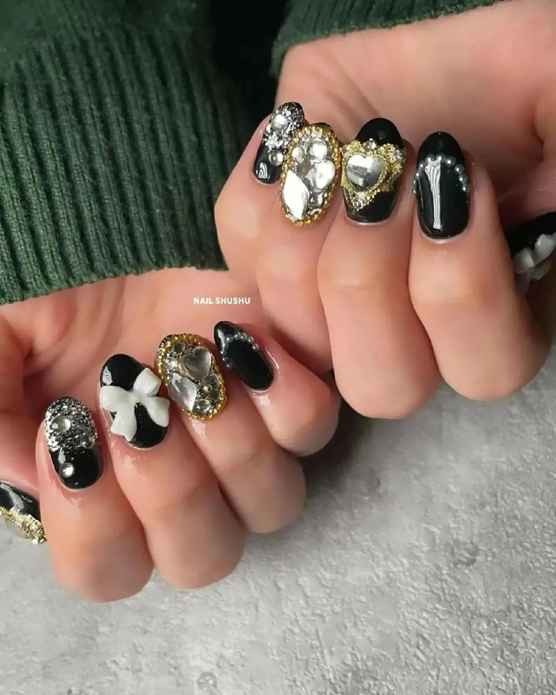 ネイル 持ち込み ニュアンスネイル ワンカラーネイル シンプルネイル バレンタイン 3dパーツ/流行り 👧shushu❤️のネイルデザイン