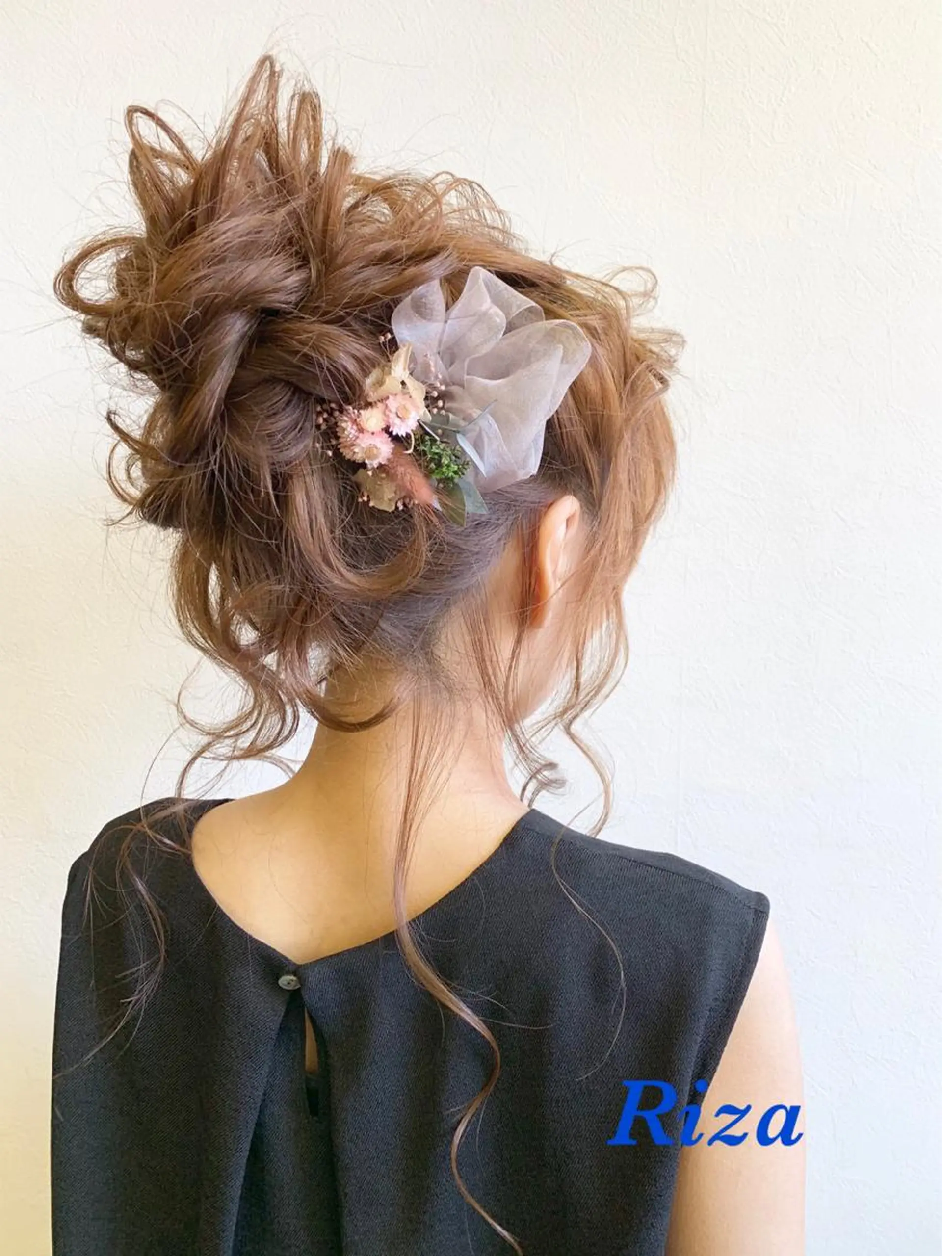 ヘアアレンジ HAIR MAKE Riza所属・谷口 弥生のヘアスタイル