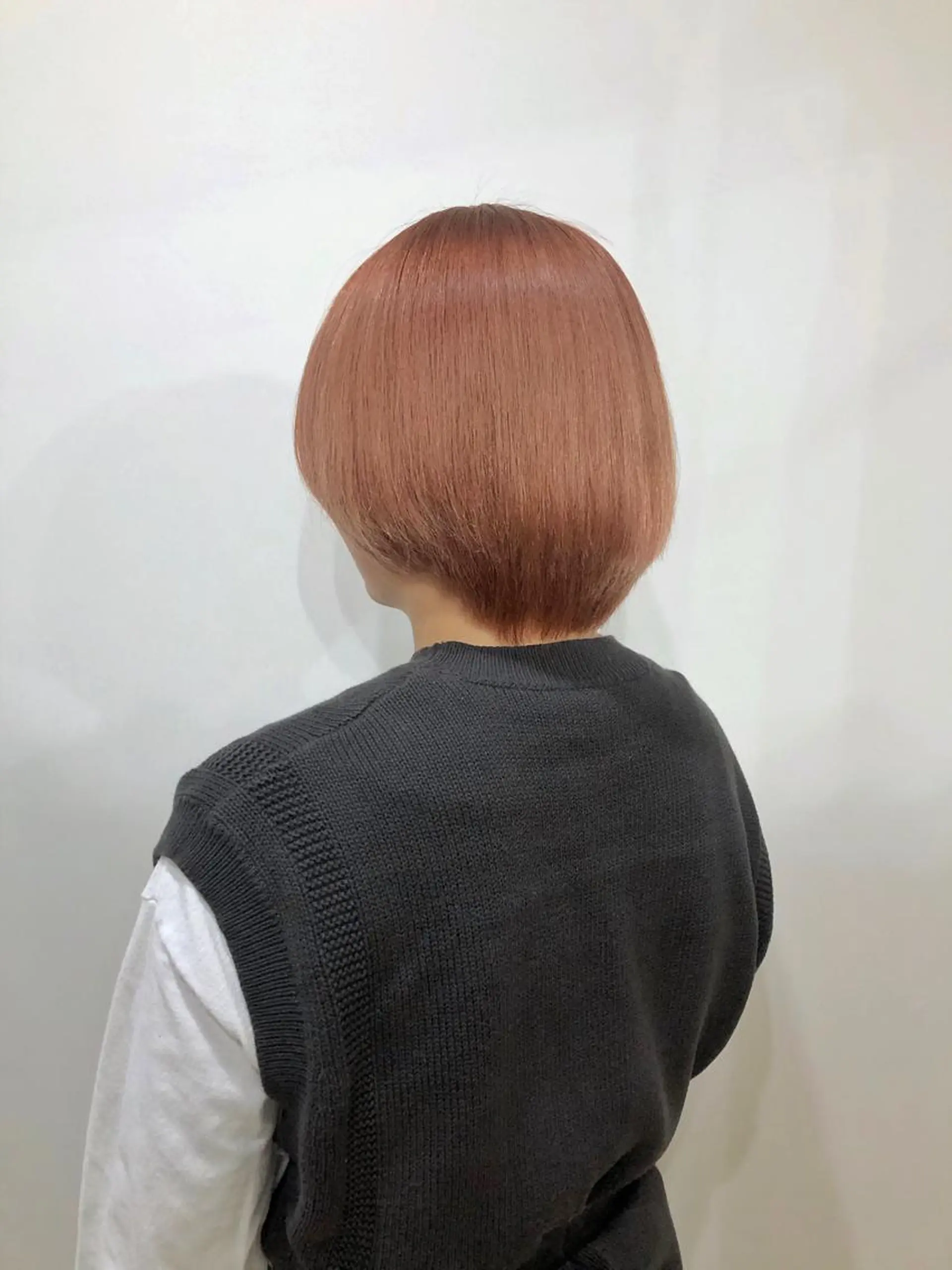 カラー white.梅田 デザインカラー🦄のヘアスタイル