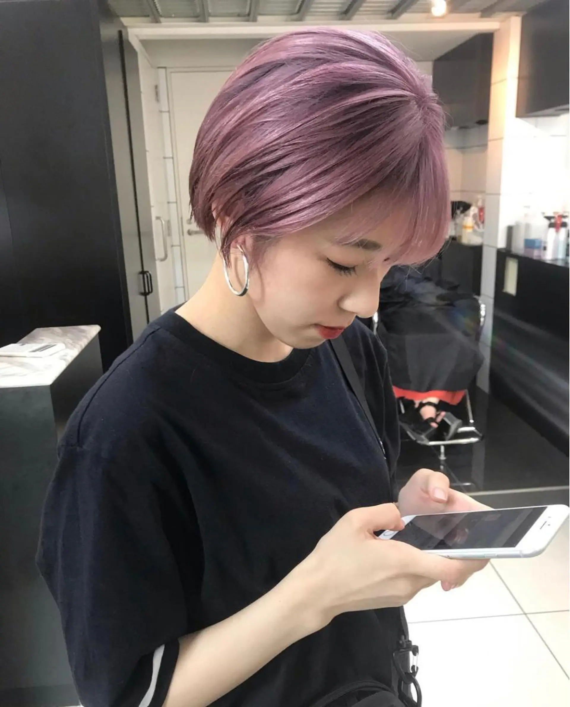 ショート パープルカラー ショートヘア TOMOYA/ ショート、レイヤーのヘアスタイル