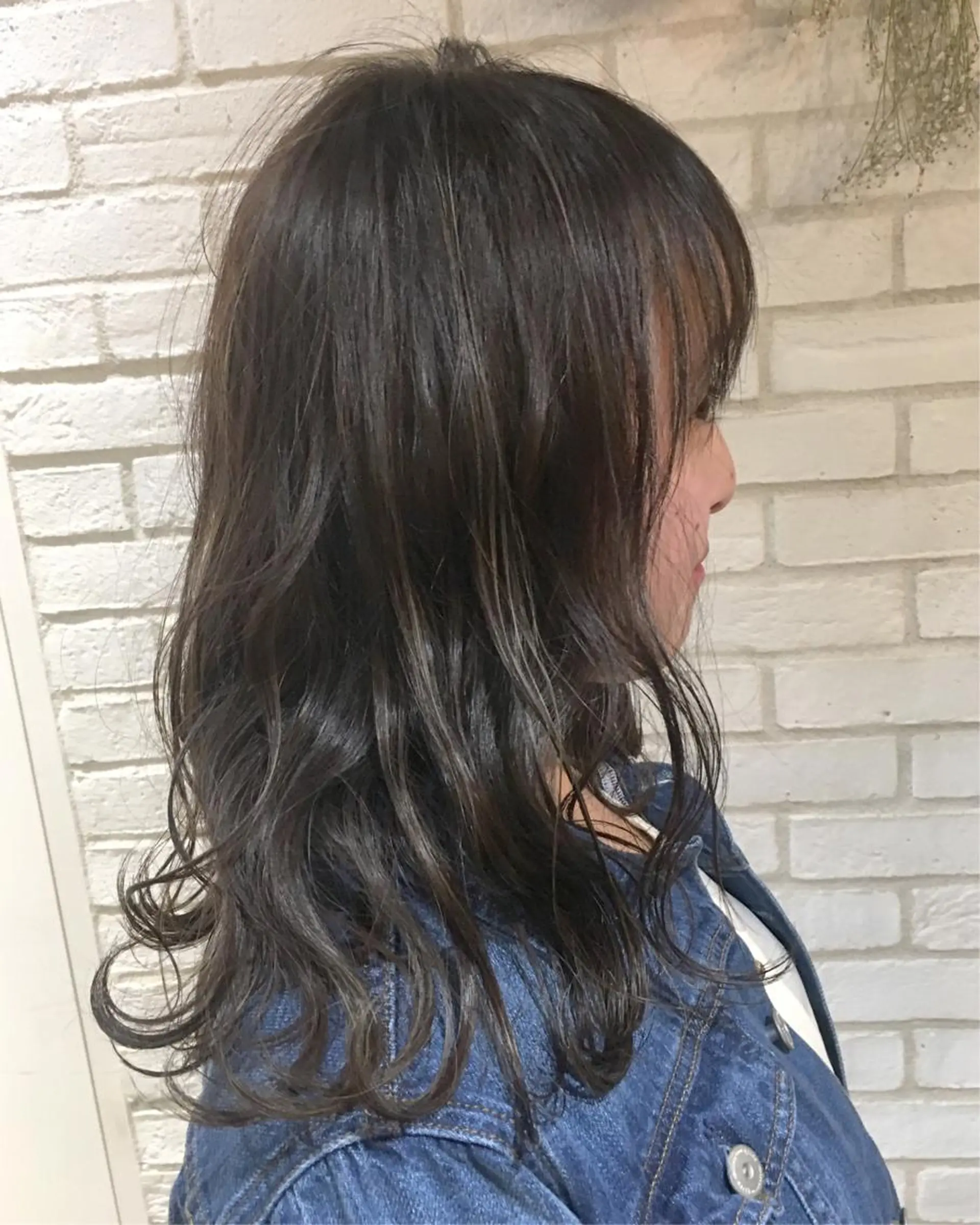 セミロング カラー ダークグレー ダークグレージュ グレージュ ハイライトカラー 3Dハイライト 佐藤 高徳のヘアスタイル