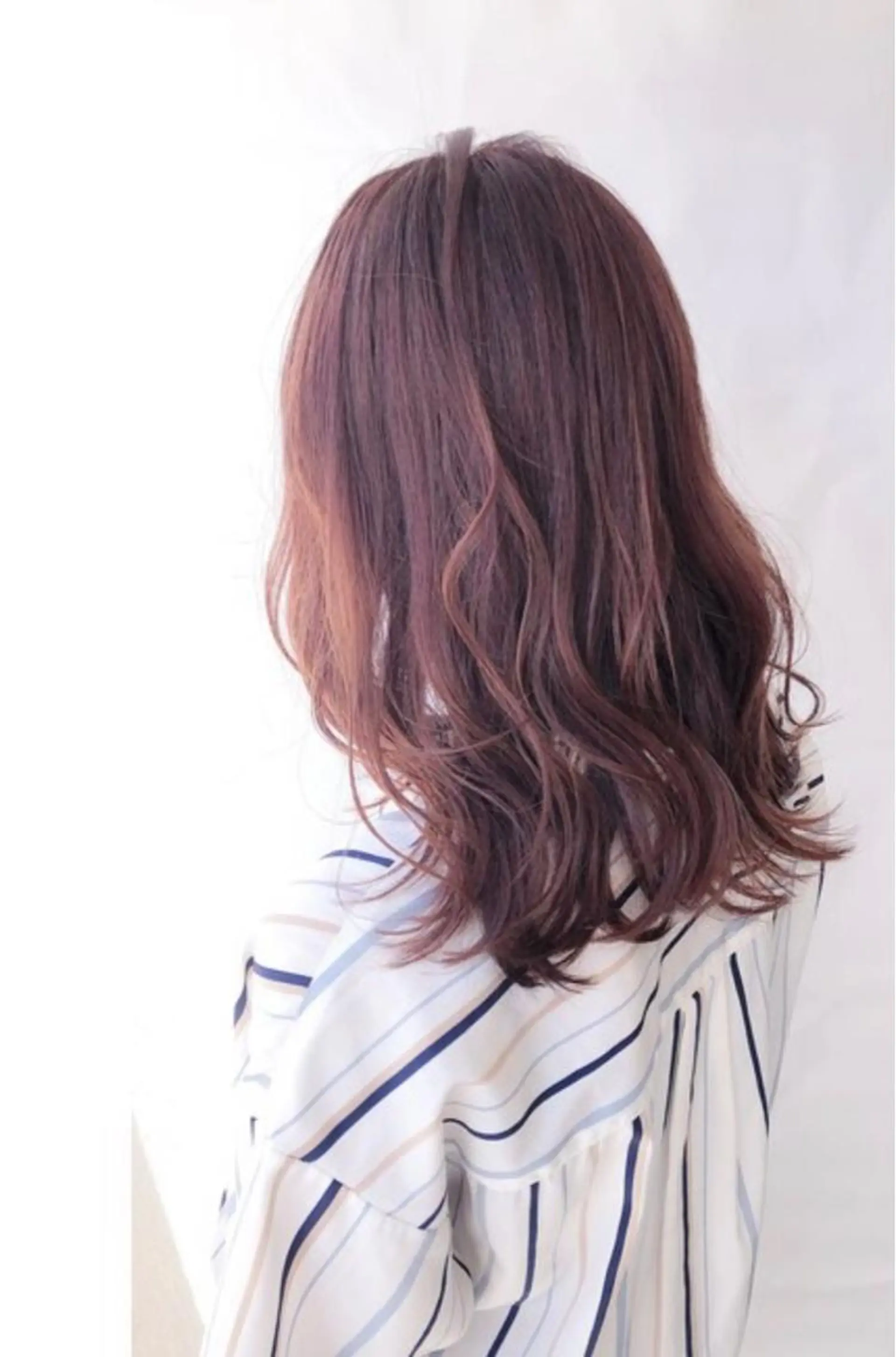 カラー アディクシーカラー イルミナカラー FURUKAWA JUNYAのヘアスタイル