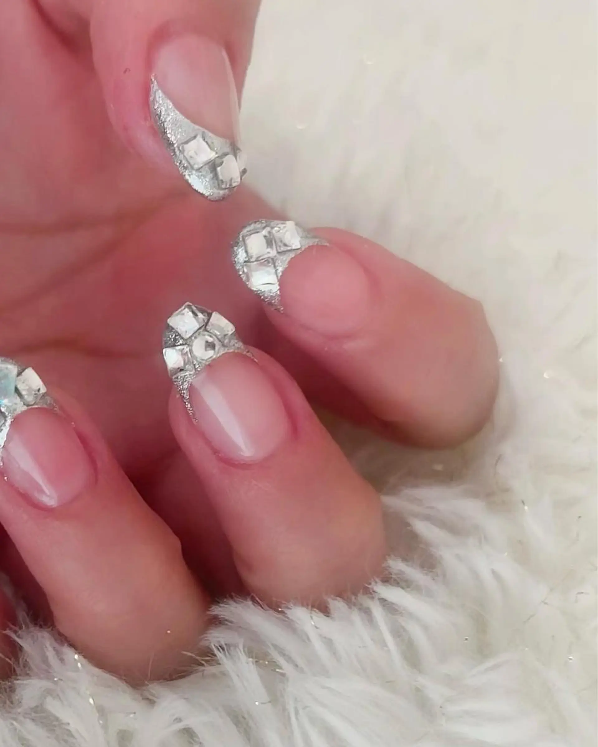 ネイル 🫧Lua.nail 🍒emuのネイルデザイン