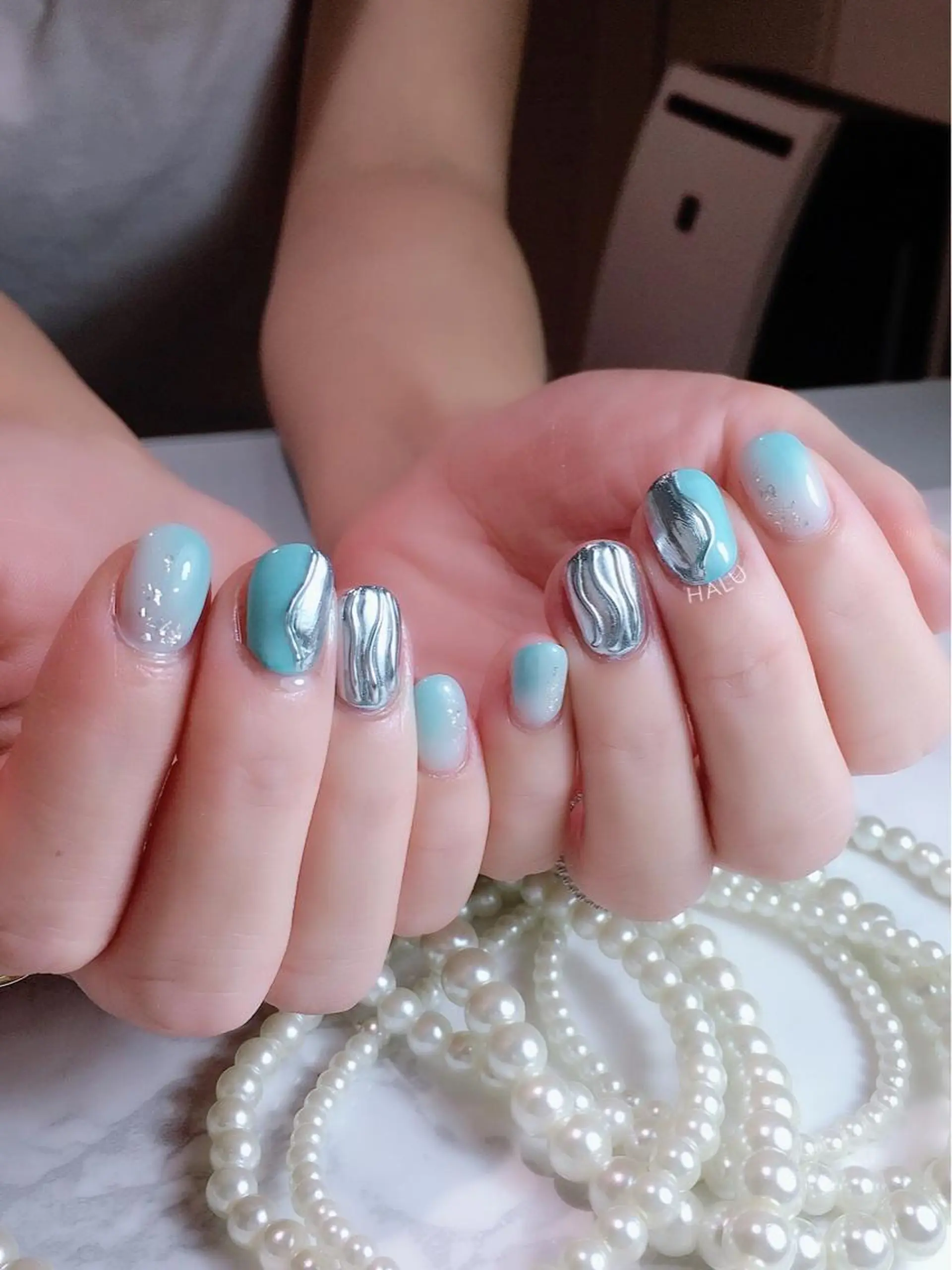 ネイル ブルー ミラーネイル HALU ハルのネイルデザイン