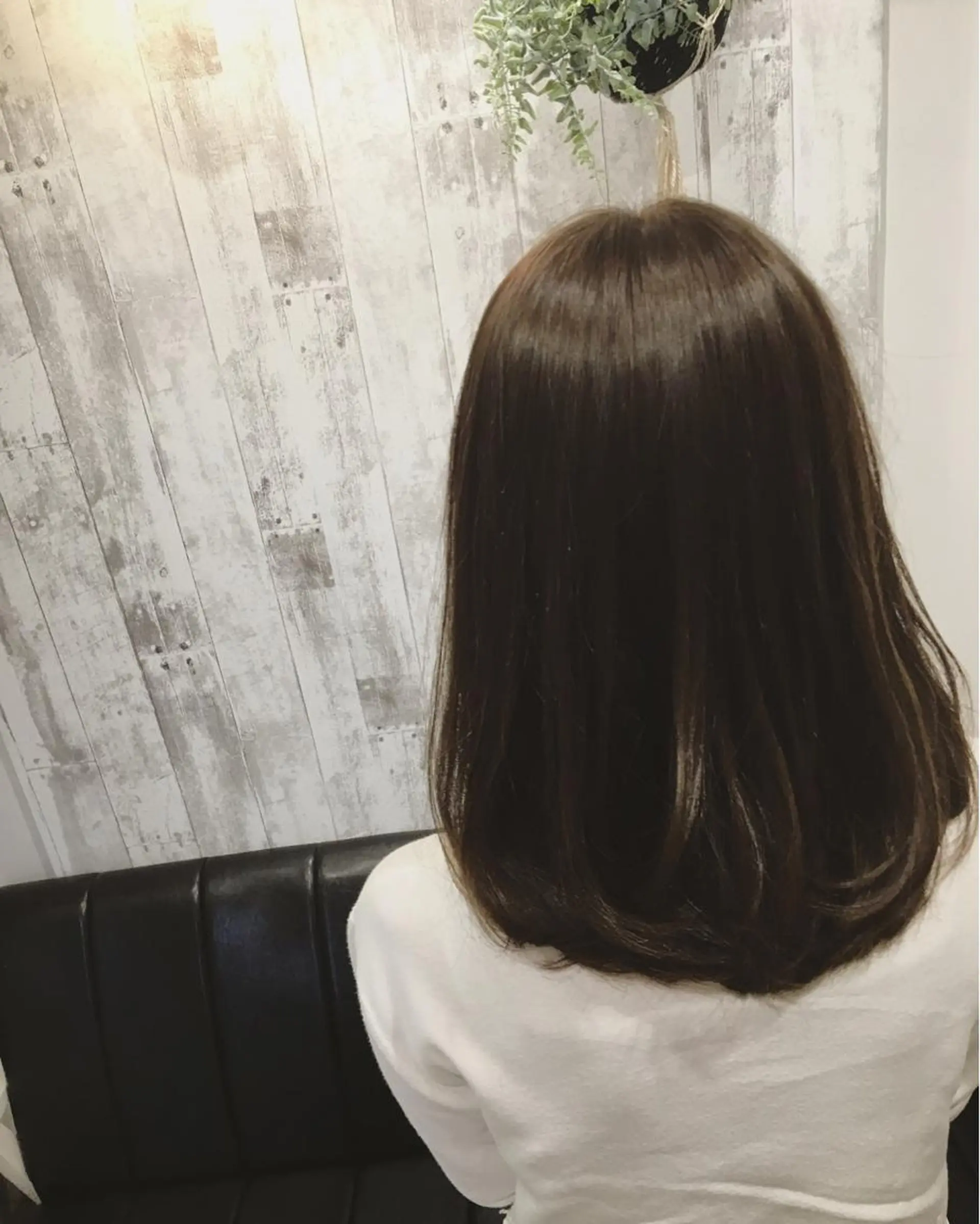 ミディアム カラー ベージュカラー 透明感カラー ミルクティーベージュ カット ヘアカラー トリートメント 田室 和幸のヘアスタイル