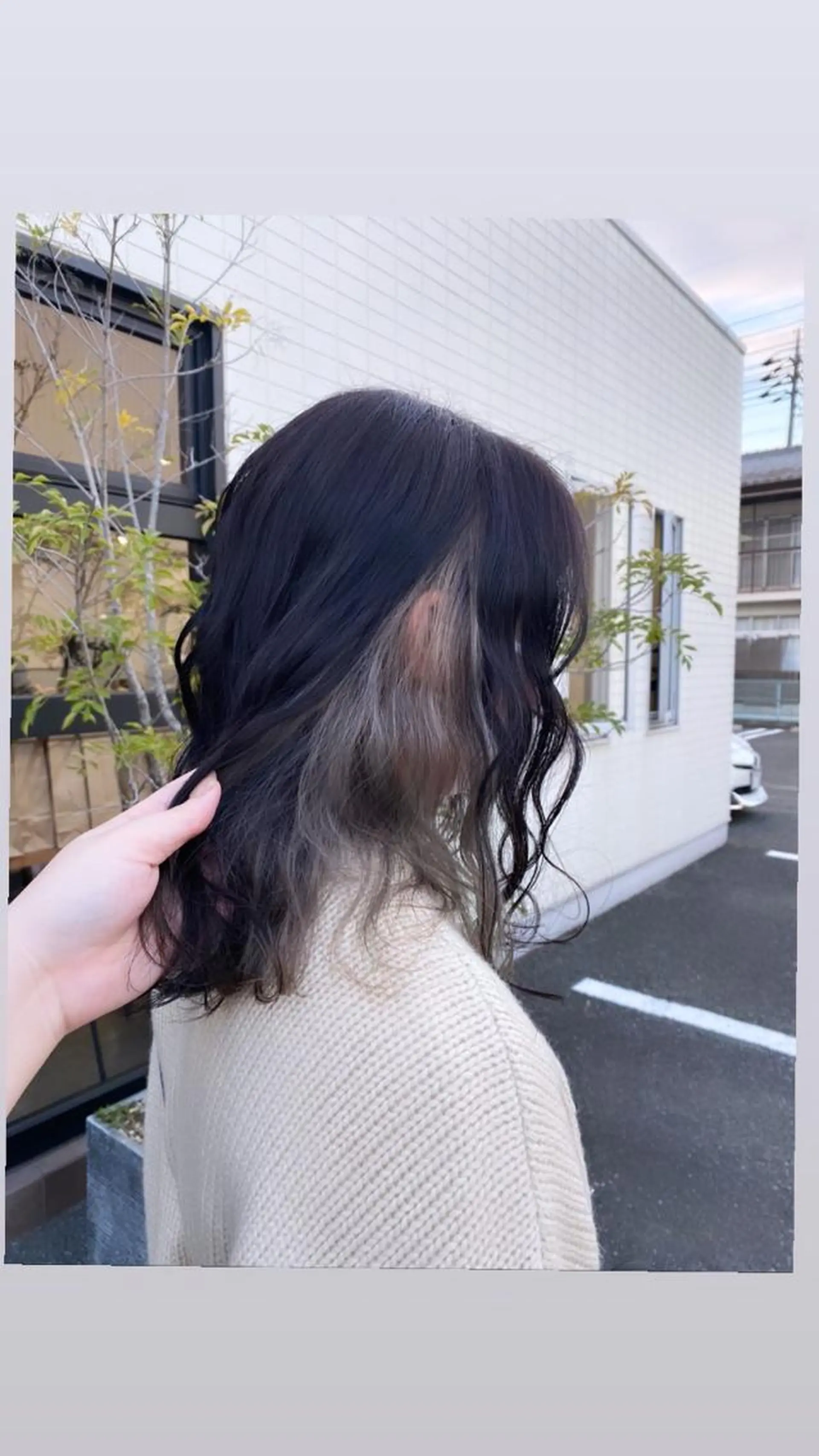 セミロング maco 艶感ハイトーン🦋のヘアスタイル