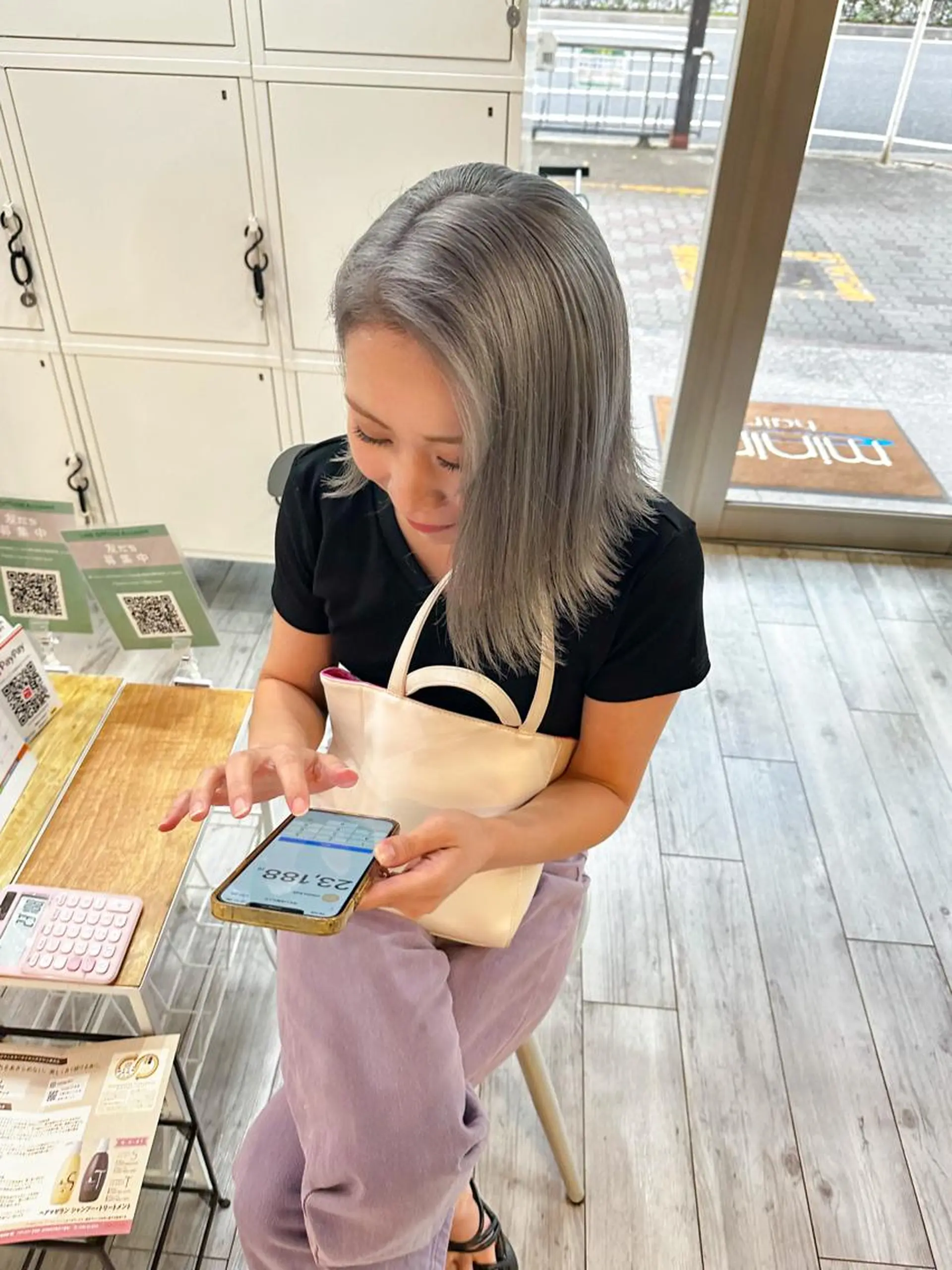 ミディアム カラー ハイトーンカラー 外ハネヘア レイヤー/高橋 みく /池下/千種のヘアスタイル