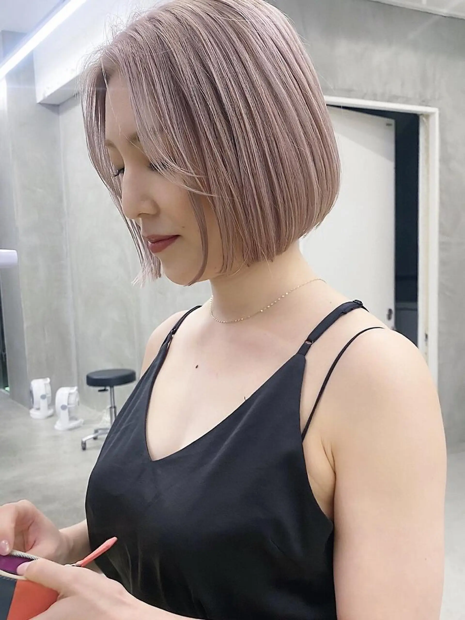 ミディアム カラー パーマ ヘアアレンジ メンズ ミディアムパーマ メンズバレイヤージュ メンズブリーチ センターパート フェードカット ヘアカラー トリートメント ハイトーン/レイヤー 🌸さくらのヘアスタイル