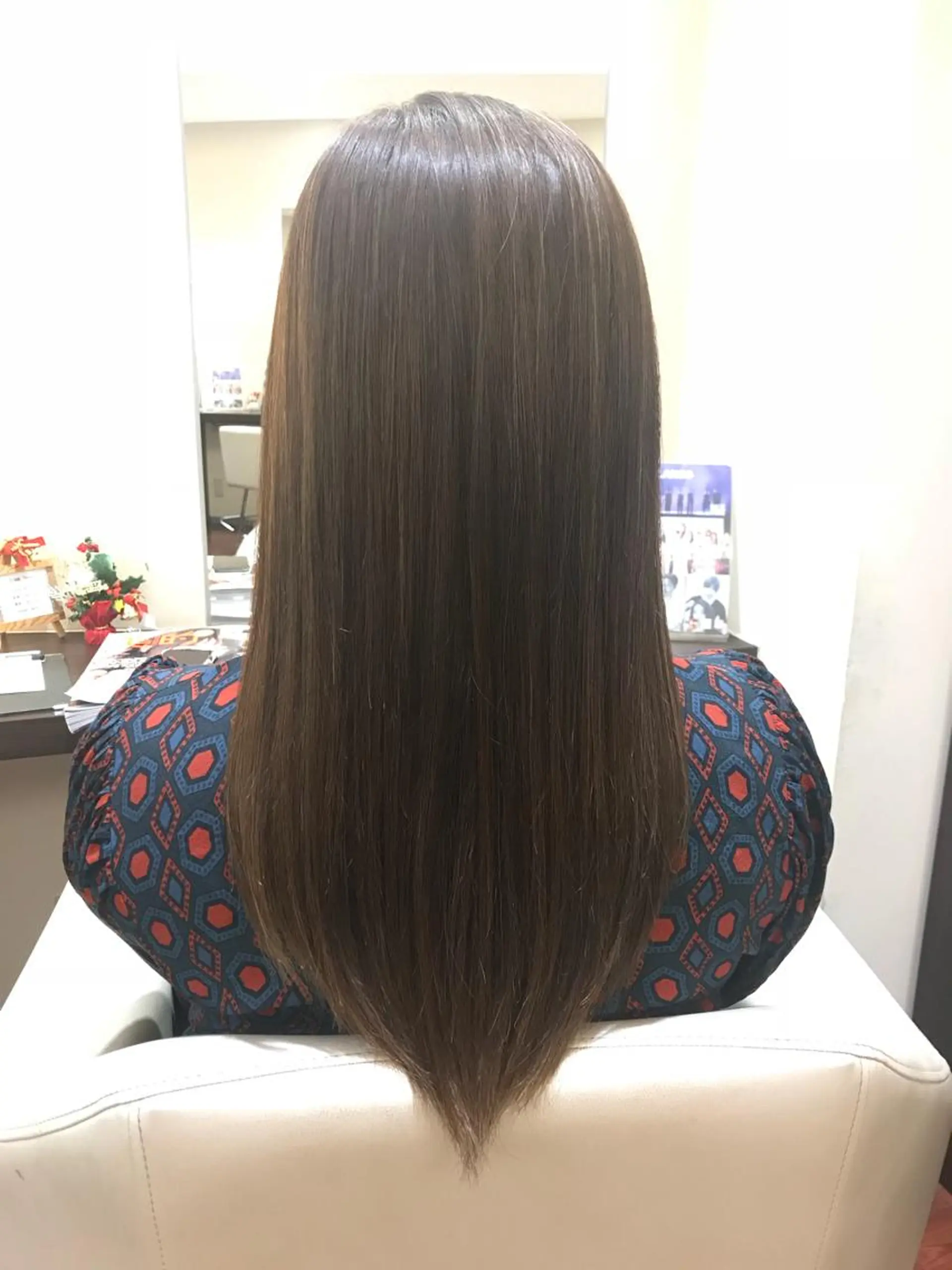 ロング カラー イルミナカラー トリートメント 池田 寿子のヘアスタイル