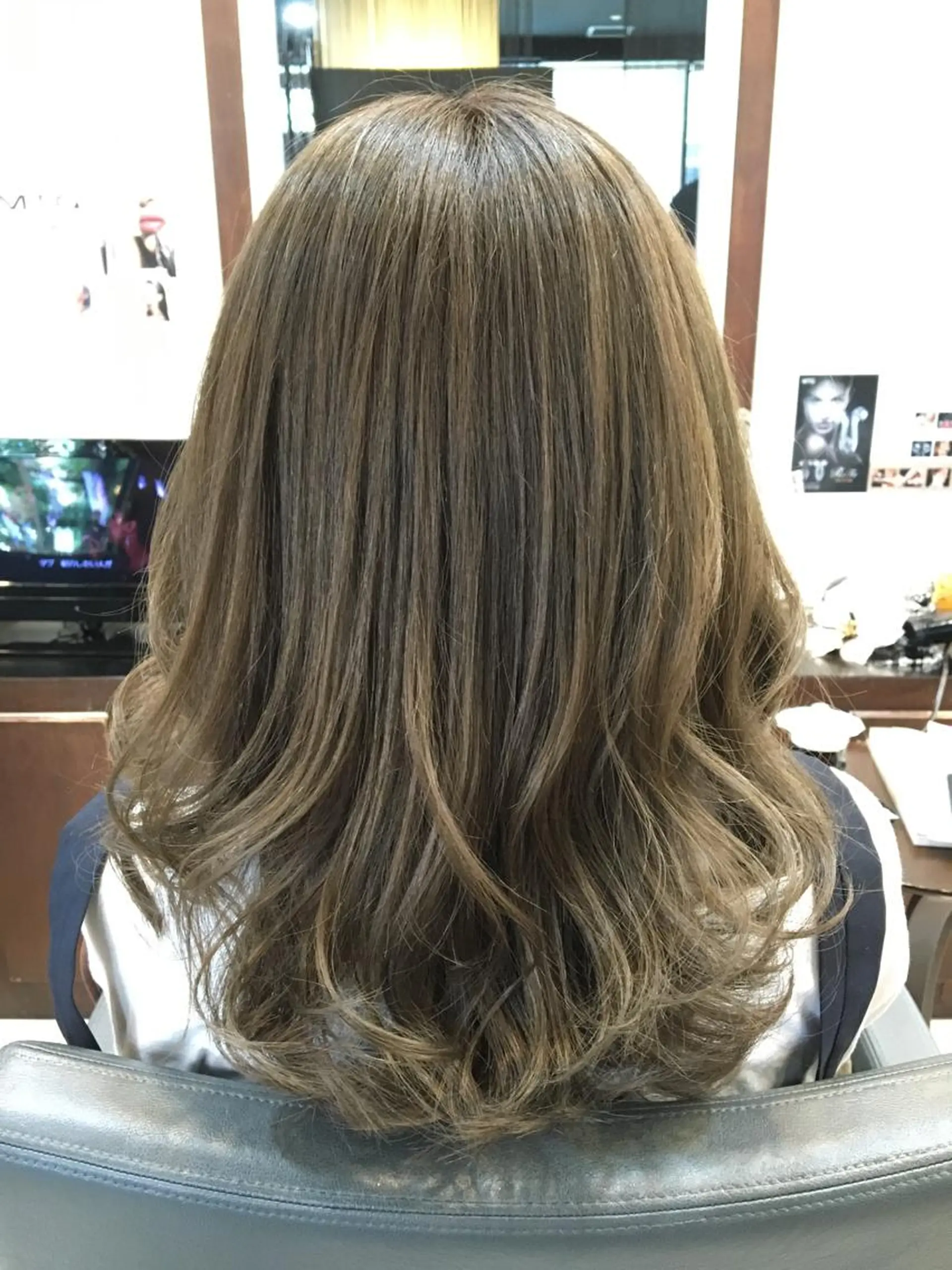 ショート ミディアム セミロング ロング カラー パーマ ヘアアレンジ メンズ キッズ ネイル まつエク MODEK's阿倍野 伊藤サダキのヘアスタイル