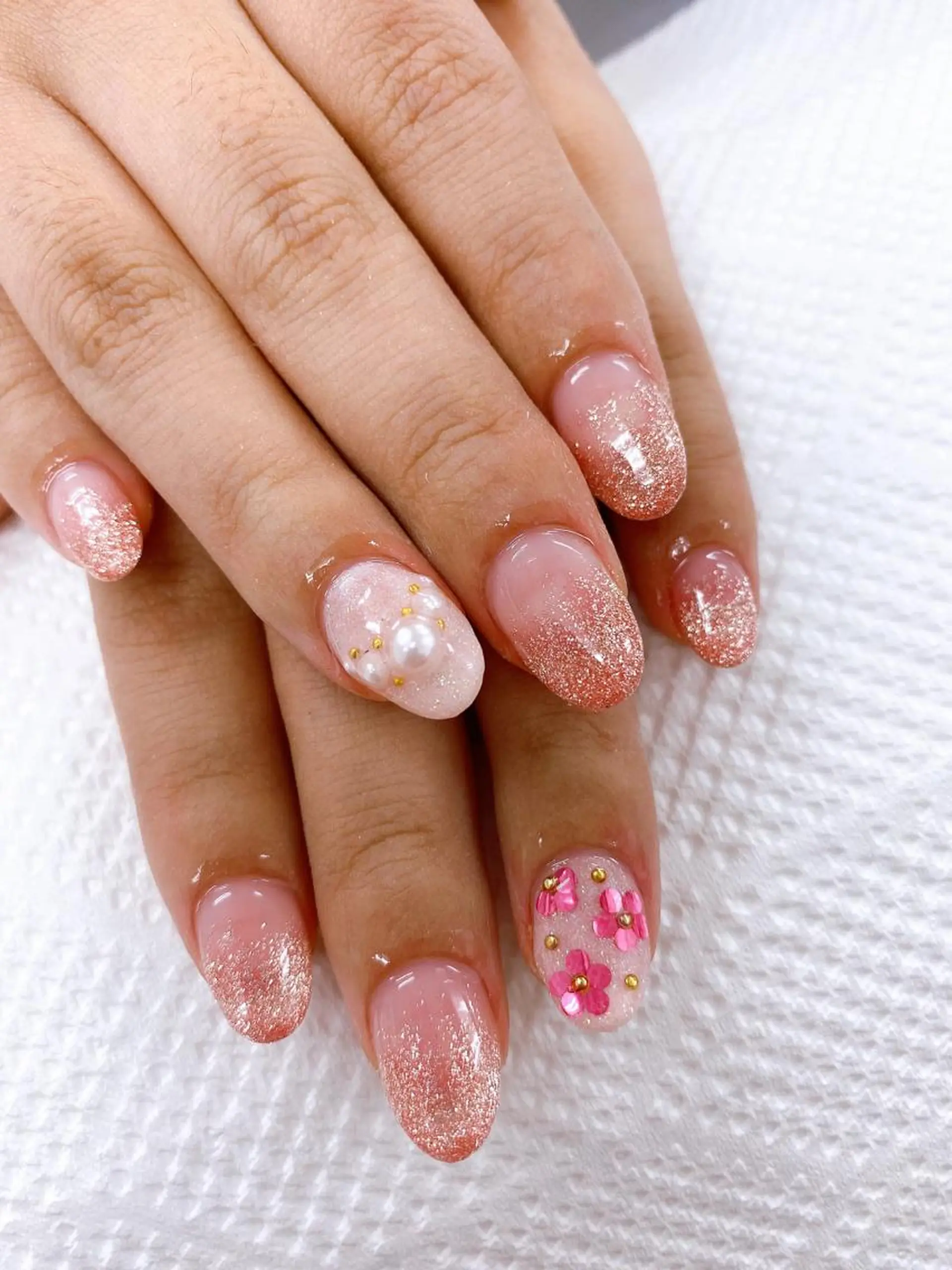 ネイル ゴージャス ラメ(グリッター) N._._. clawのネイルデザイン