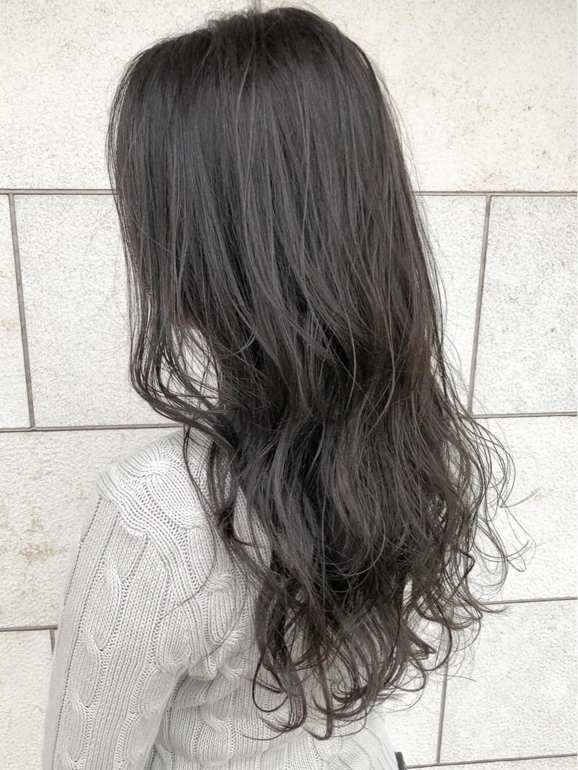 ロング カラー ベージュカラー ブリーチ ブラウンカラー ココアブラウン ダークグレー 1日1名限定 【代表】 HIDE.のヘアスタイル