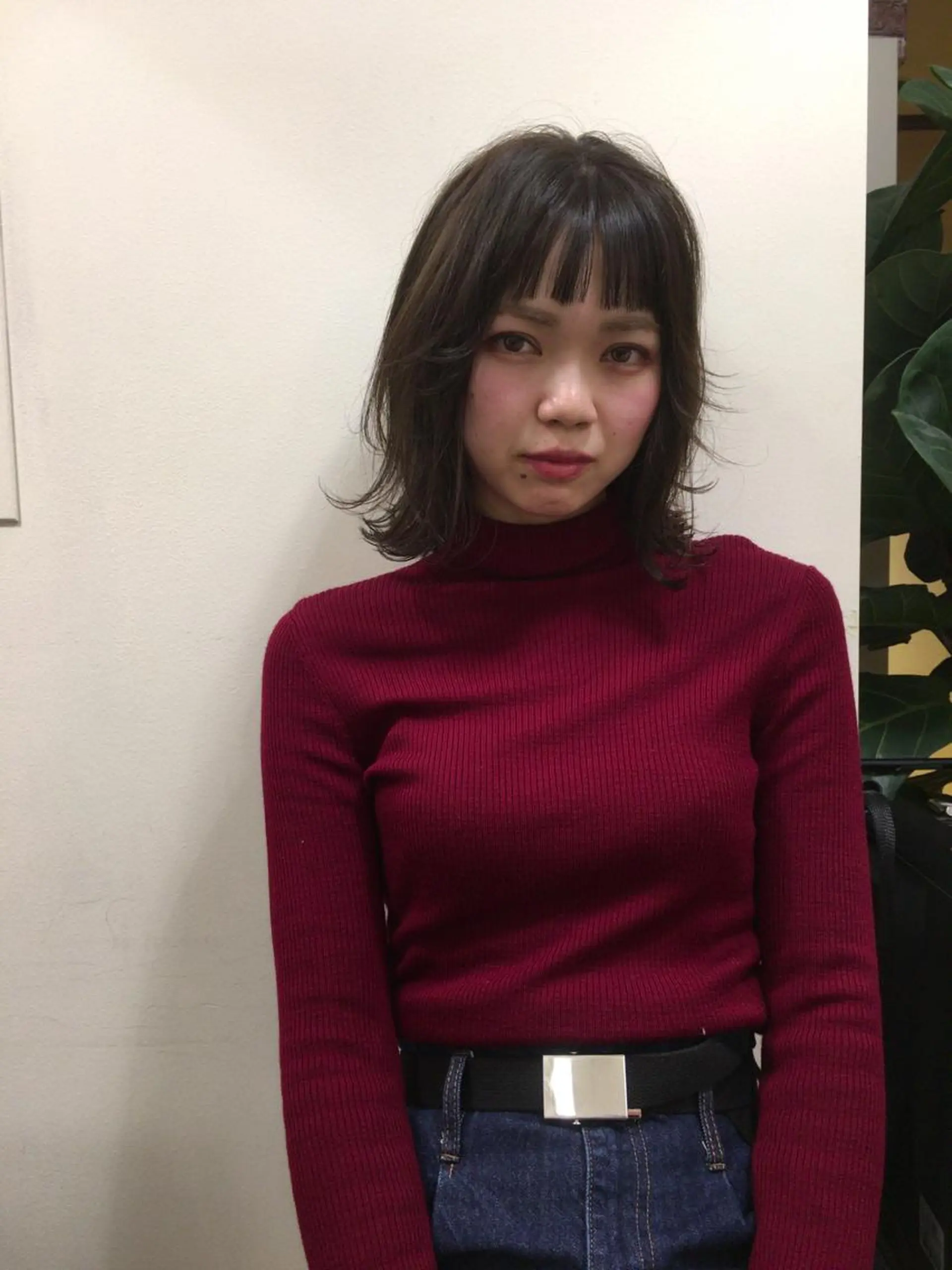 ミディアム カラー 顔周りの垢抜けヘア 立山愛梨のヘアスタイル