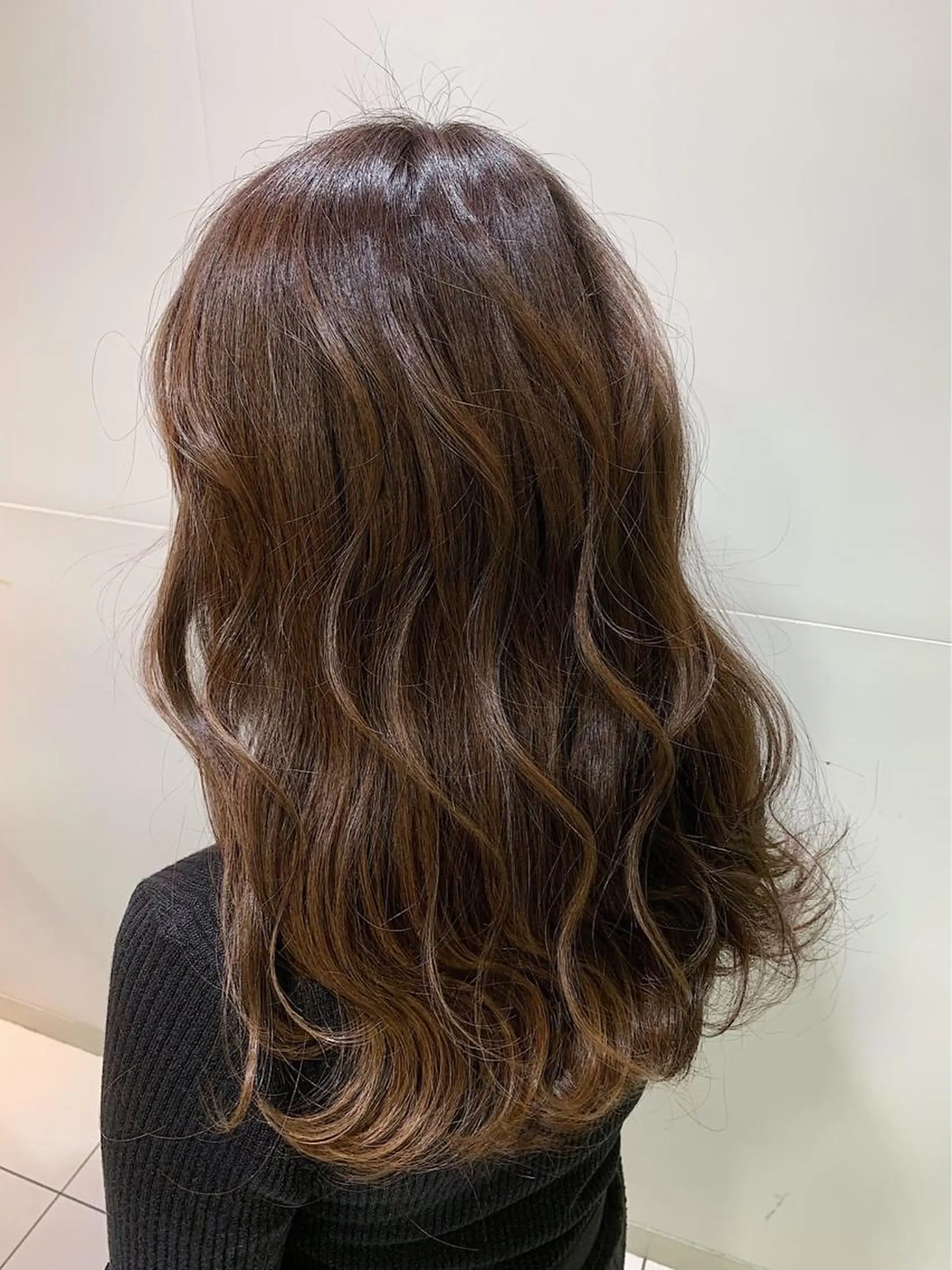 セミロング 新宿/小顔レイヤー/ 顔まわり/西慶太朗のヘアスタイル