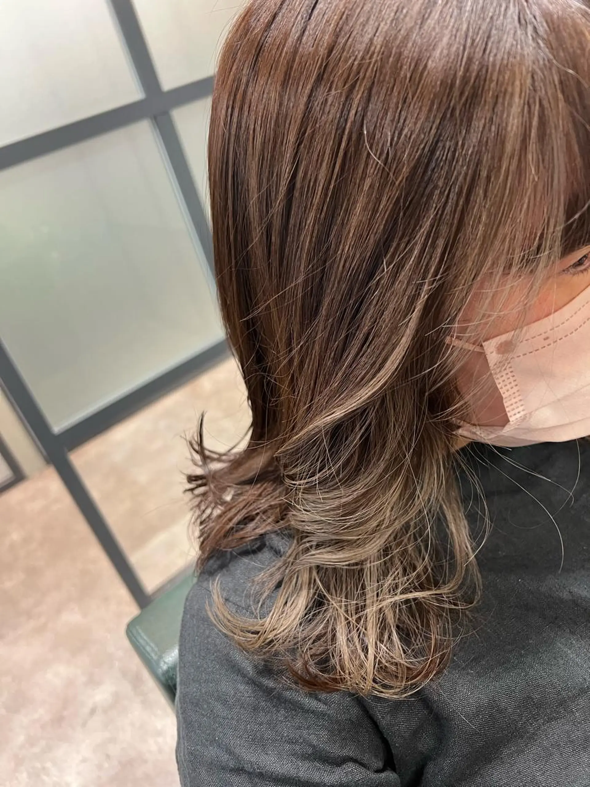 ミディアム カラー インナーカラー S.BROOM SAYAKA⭐︎のヘアスタイル