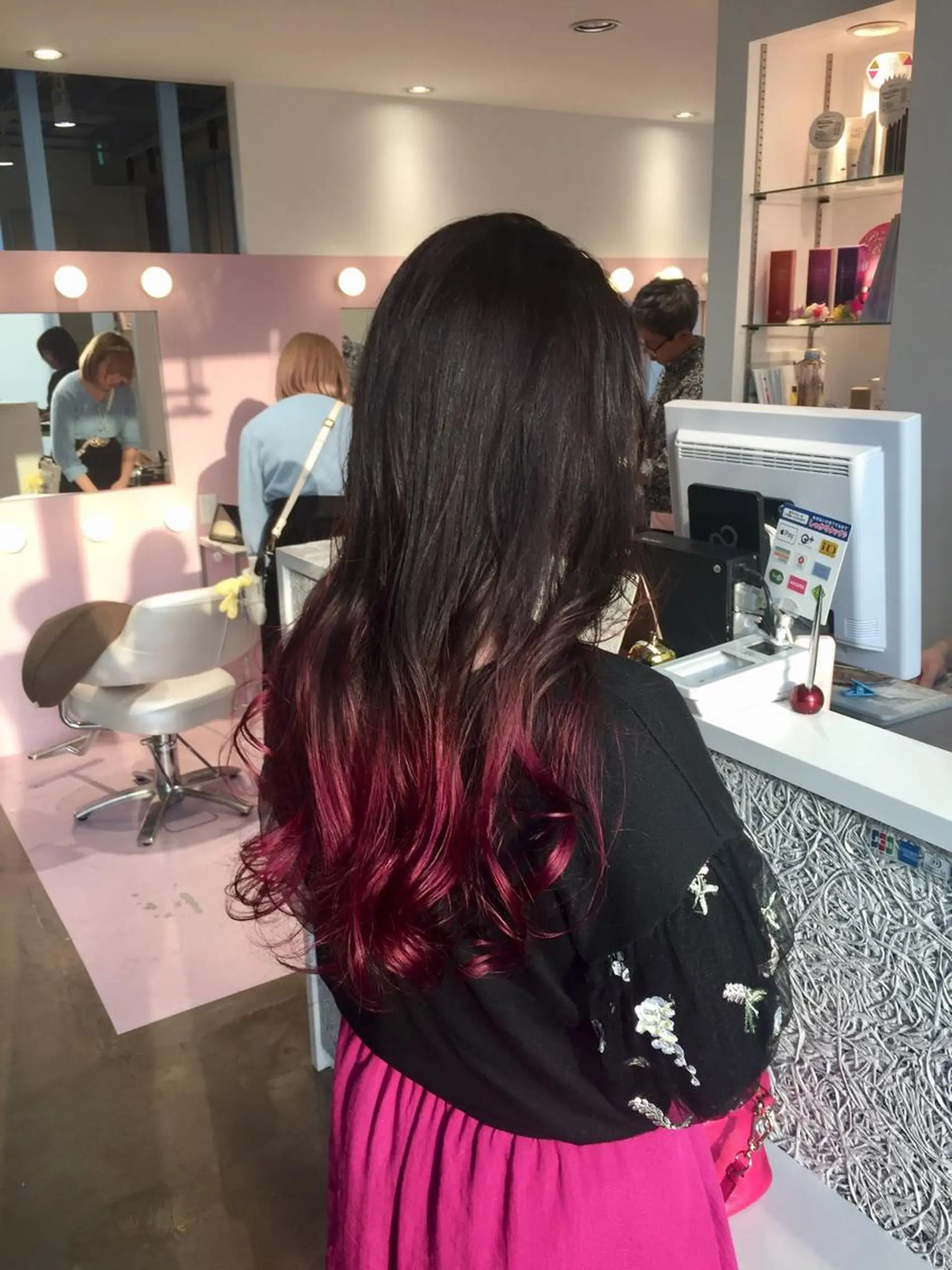 セミロング 所渉/韓国レイヤー /ウルフカットのヘアスタイル