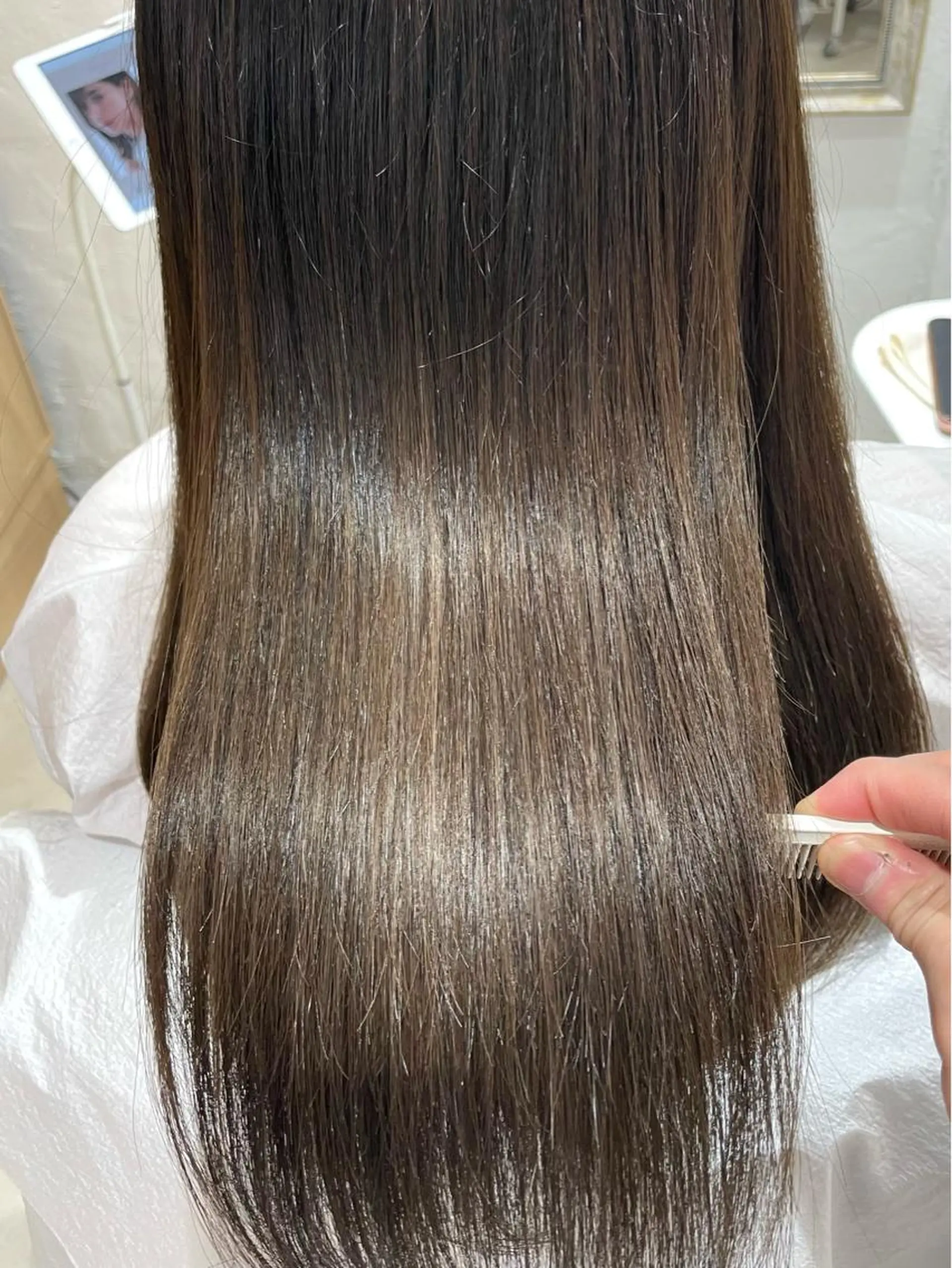 セミロング カラー 切りっぱなしボブ セミロングパーマ ブリーチ 透明感カラー デザインカラー 銀座No.1髪質改善 縮毛矯正/本木のヘアスタイル