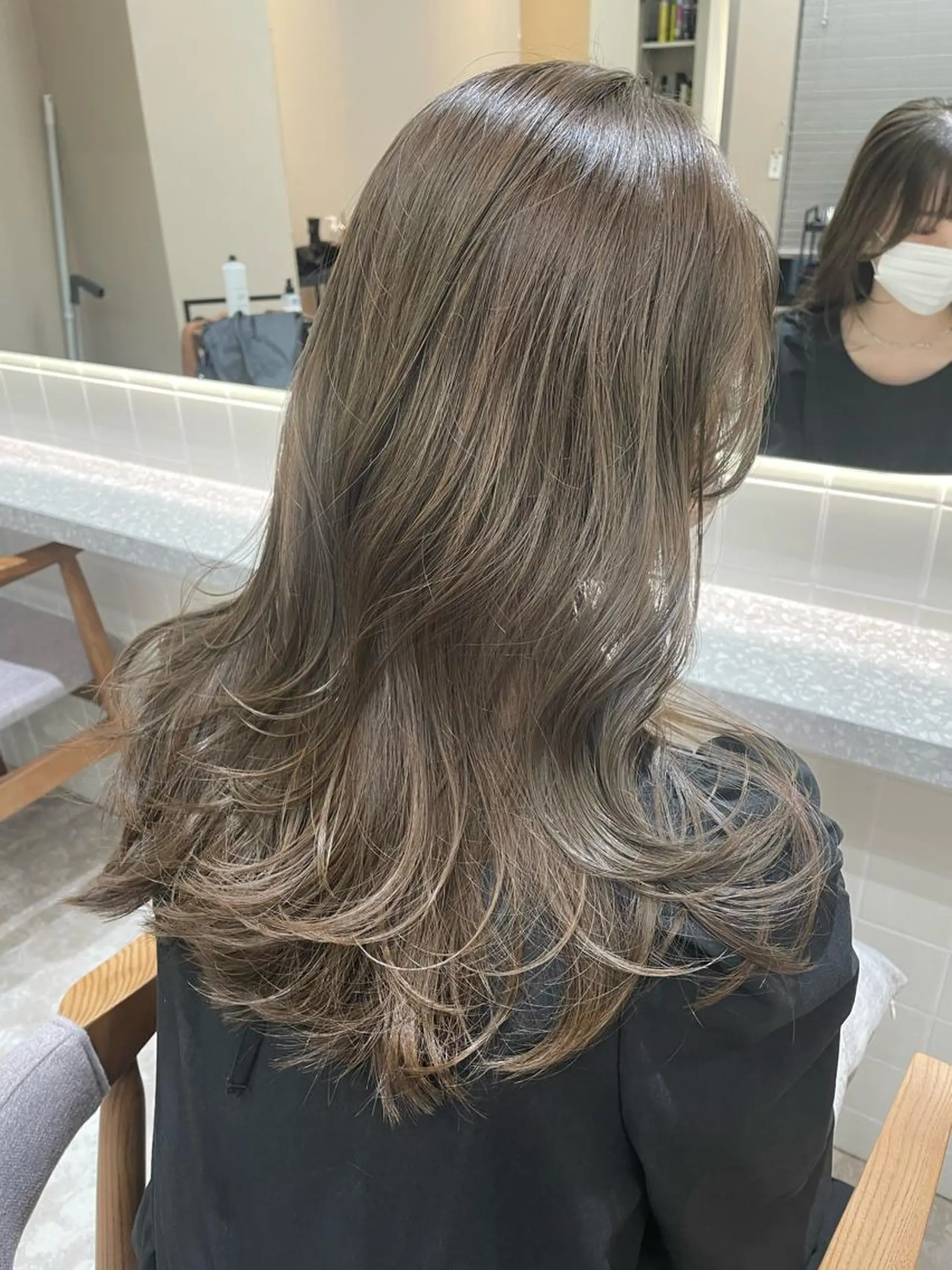 セミロング レイヤーカット ヘアカラー YUKI / レイヤーカット🤍のヘアスタイル