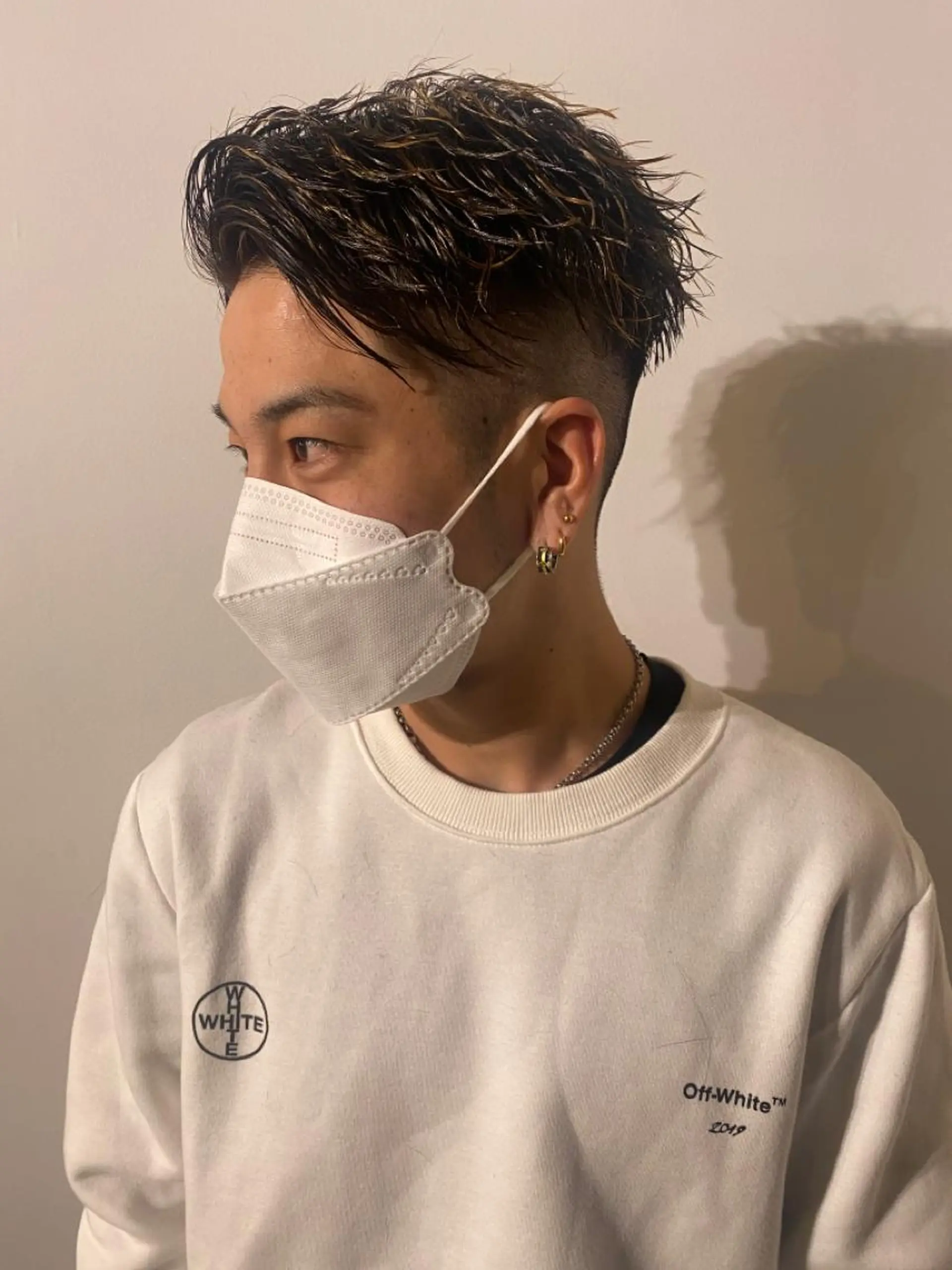 ショート カラー メンズ メンズブリーチ コンマヘア フェードカット メンズハイライト カルマパーマ カット ヘアカラー トリートメント 🔹YUTA🔹 メンズパーマのヘアスタイル