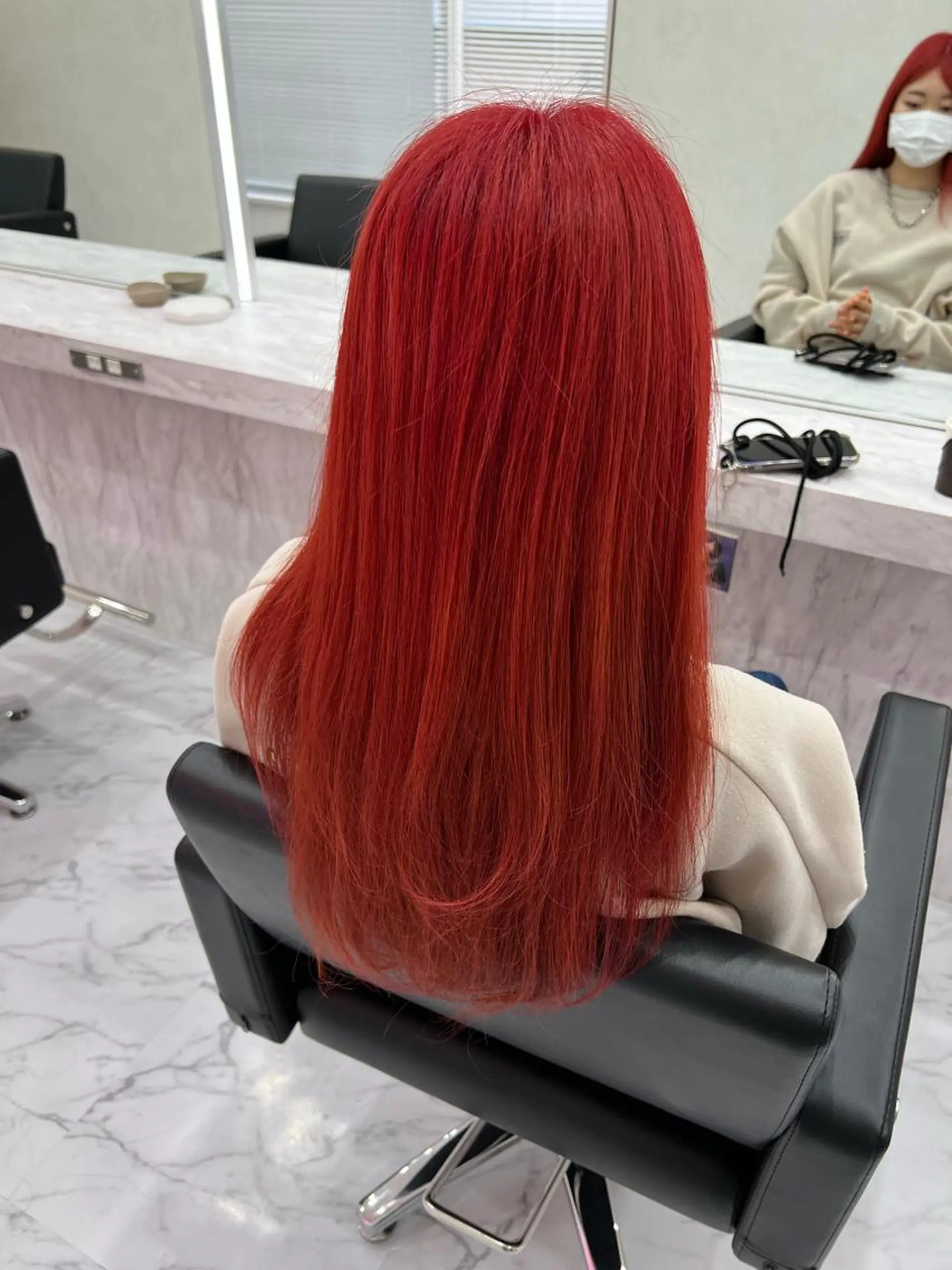 セミロング ヘアカラー 韓国風🫧艶カラー 💟ran💟のヘアスタイル