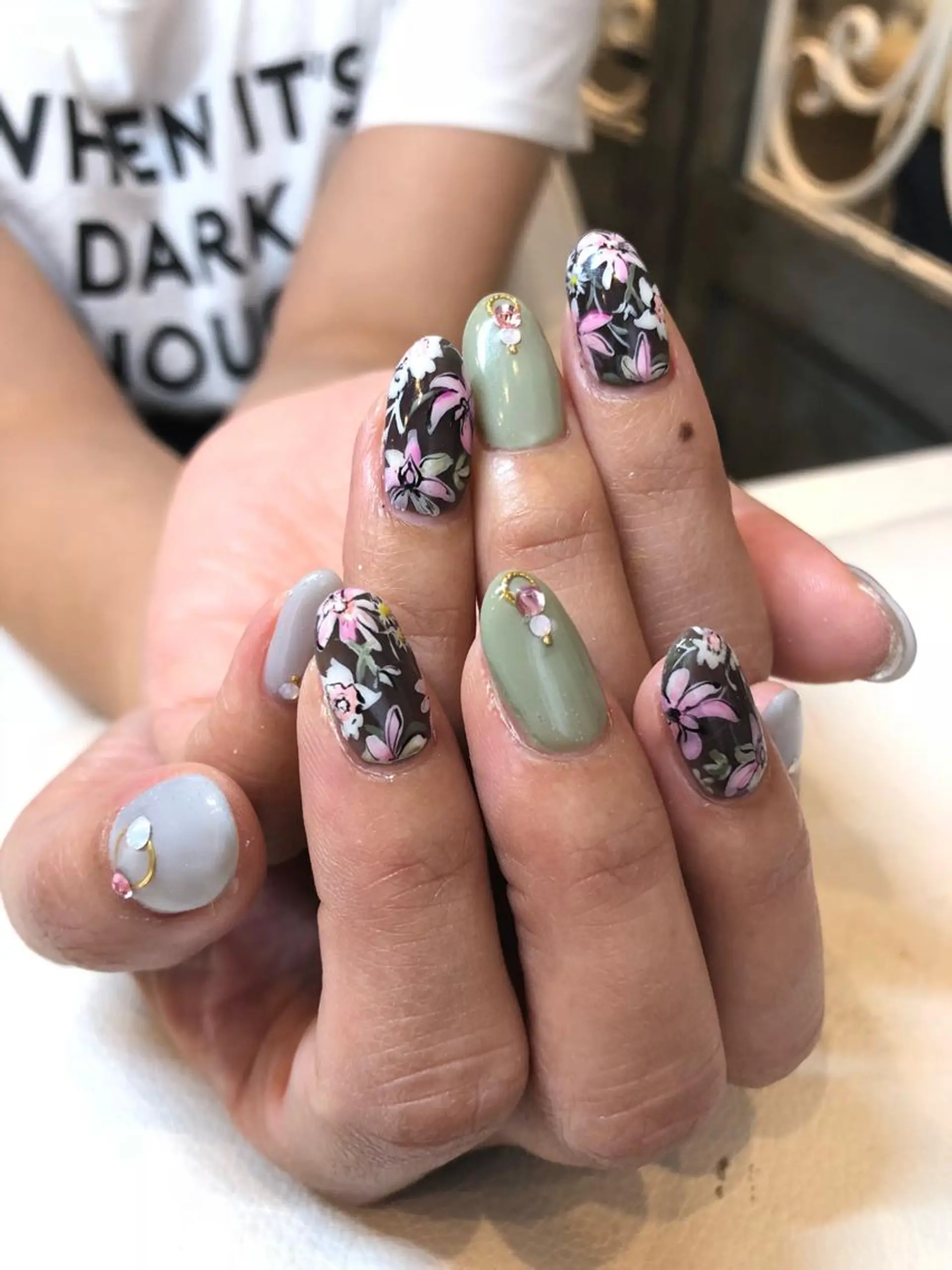 ネイル 【デザイナー】田中 美生のヘアスタイル