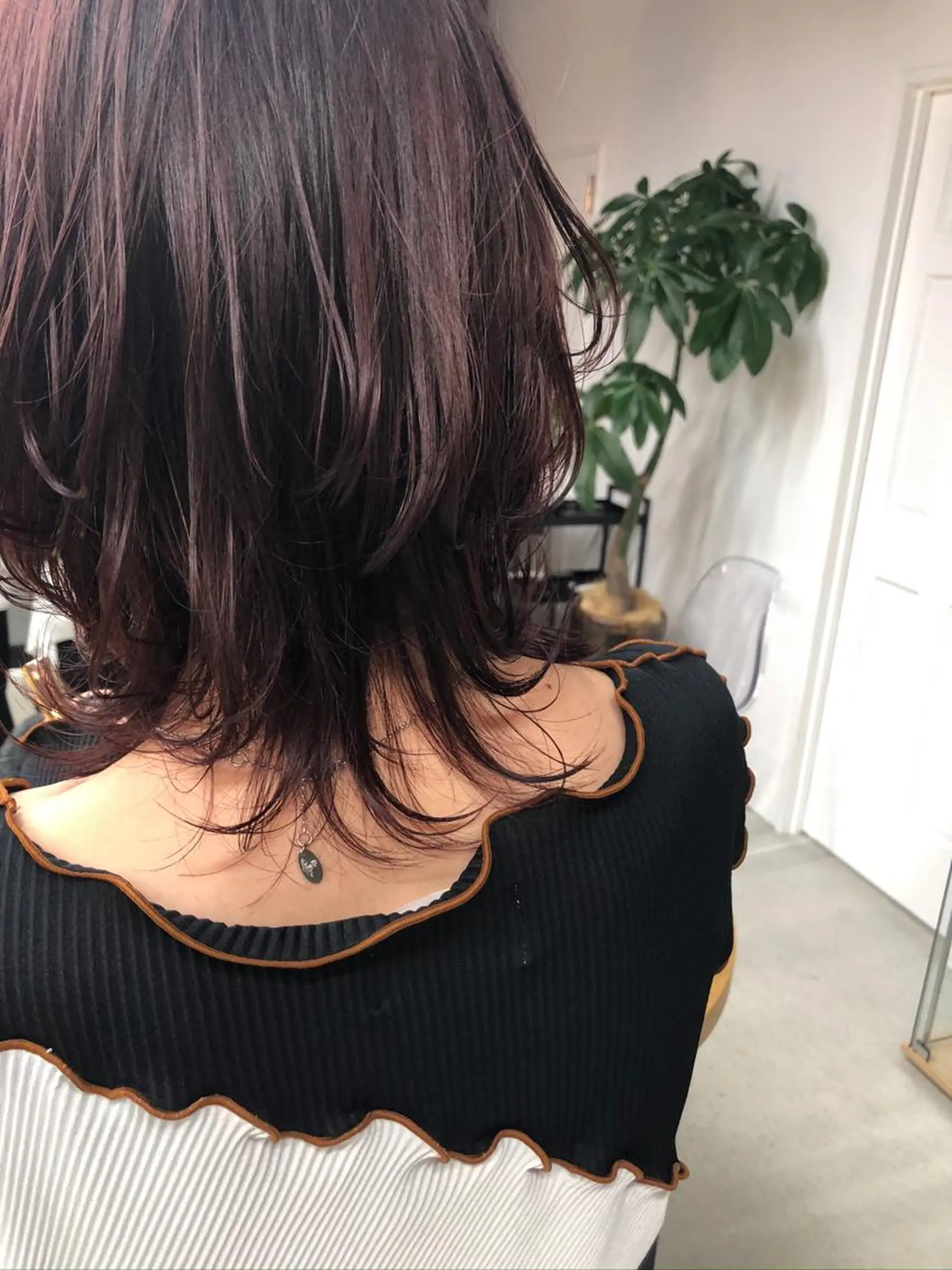 ミディアム カラー マエダ リョウのヘアスタイル