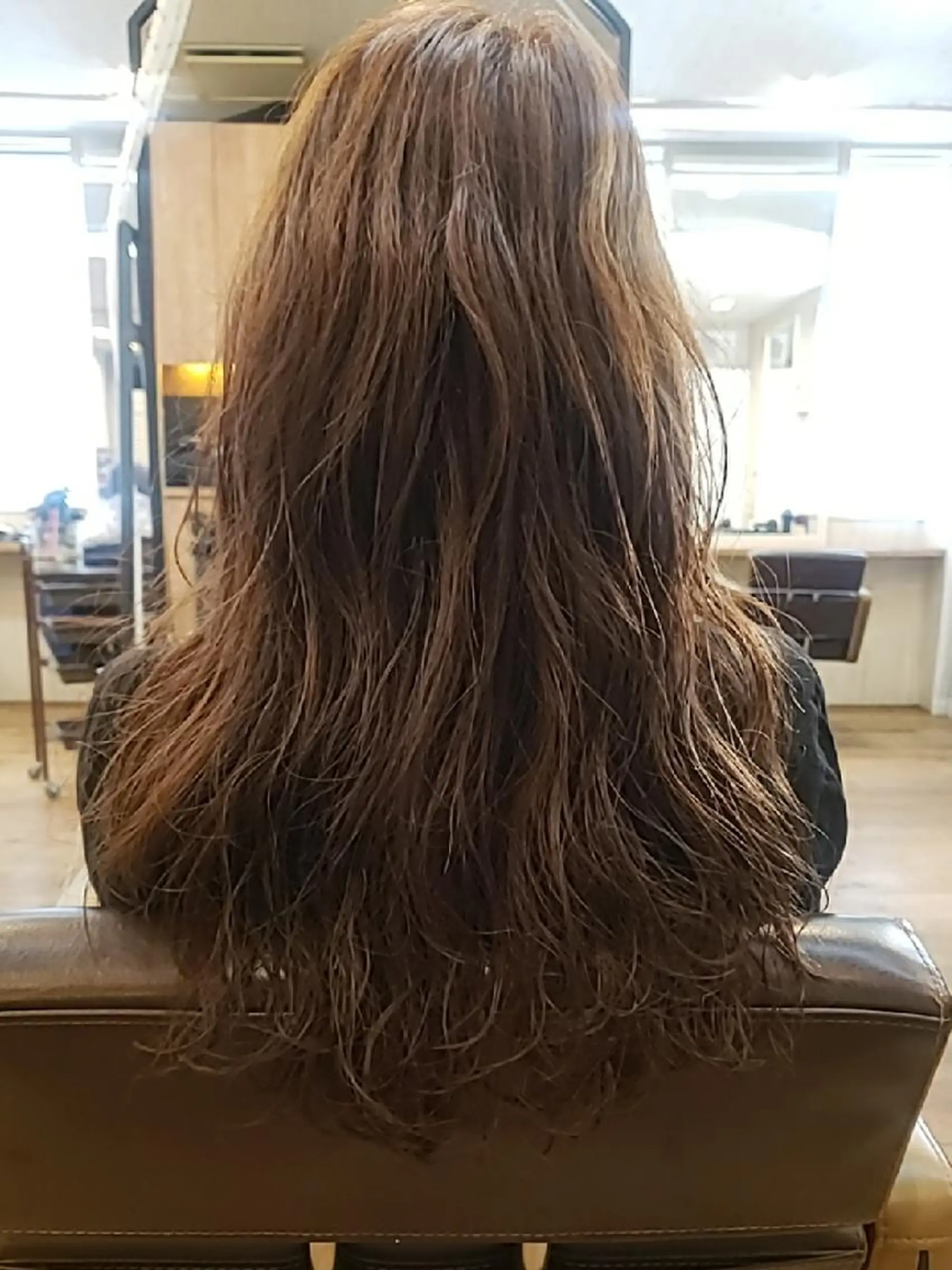 ロング パーマ カット ヘアカラー トリートメント ☆CHIEKO Number

☆のヘアスタイル