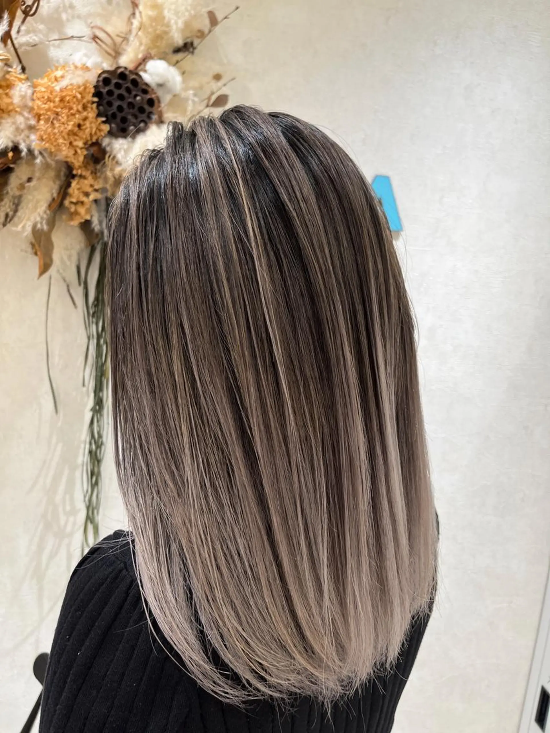 ロング カラー ヘアアレンジ ヘアカラー トリートメント シアーベージュニスト 🥣大石亜里紗のヘアスタイル