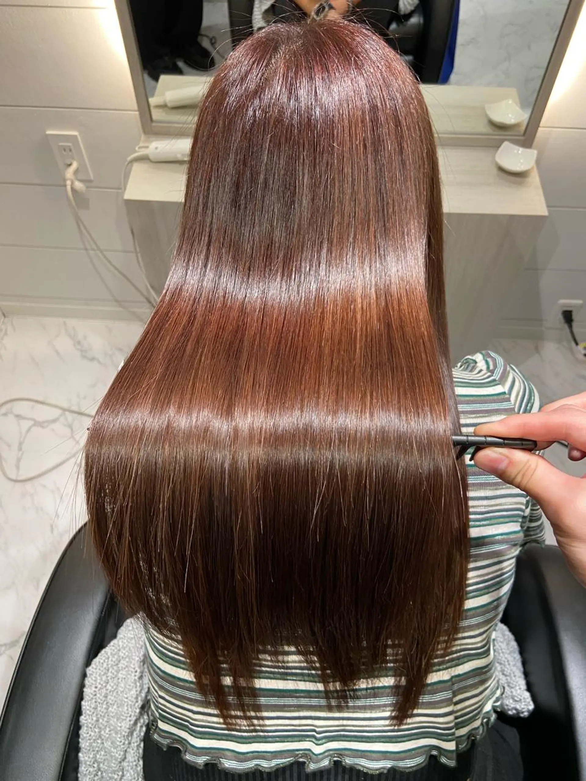 ロング カット ヘアカラー トリートメント ツバサ 髪質改善のヘアスタイル