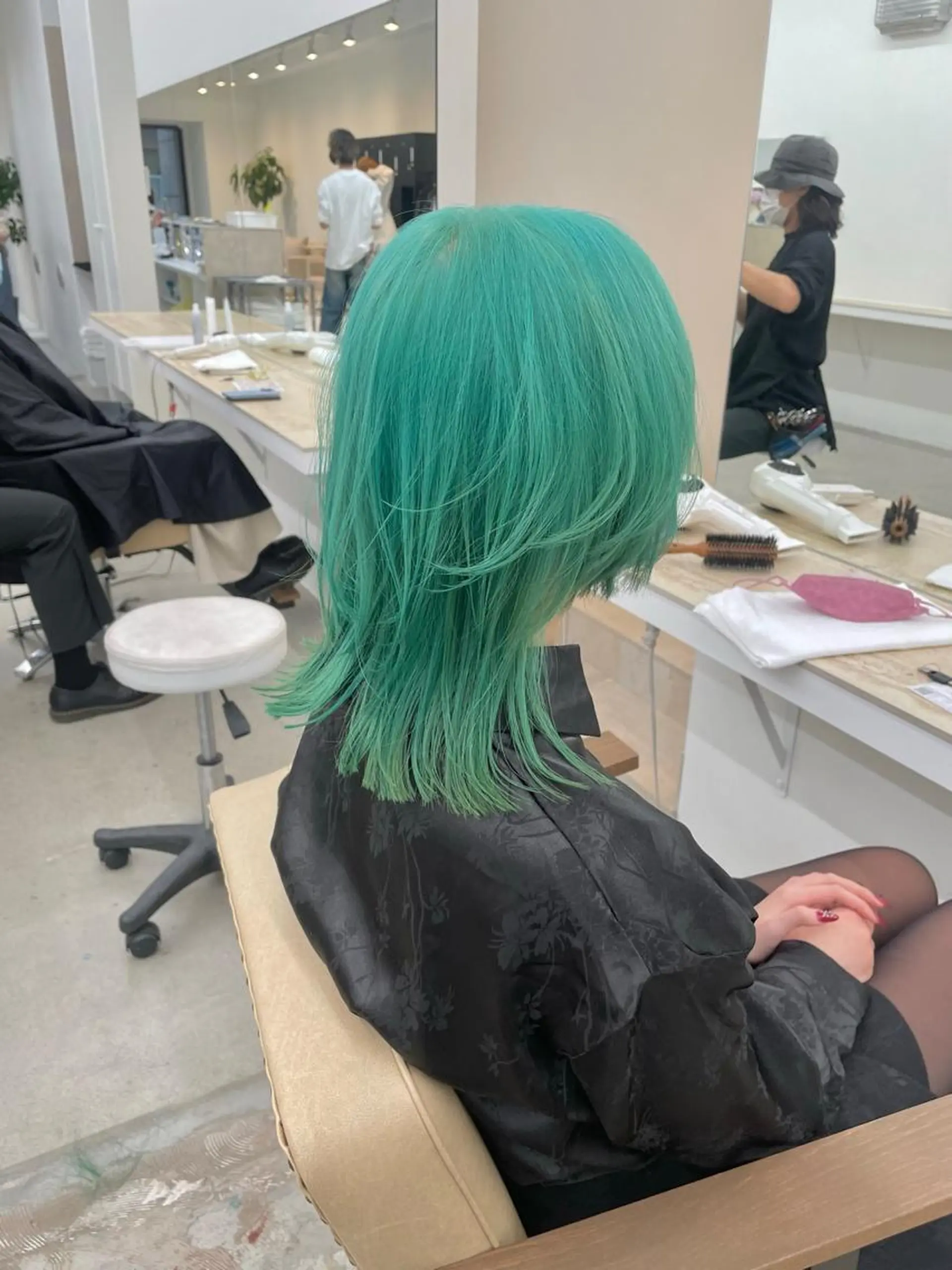 ミディアム カラー ブリーチ ミント ミントグリーン カット ✅ケアブリーチ✅ トヨオカ ノブヒデのヘアスタイル