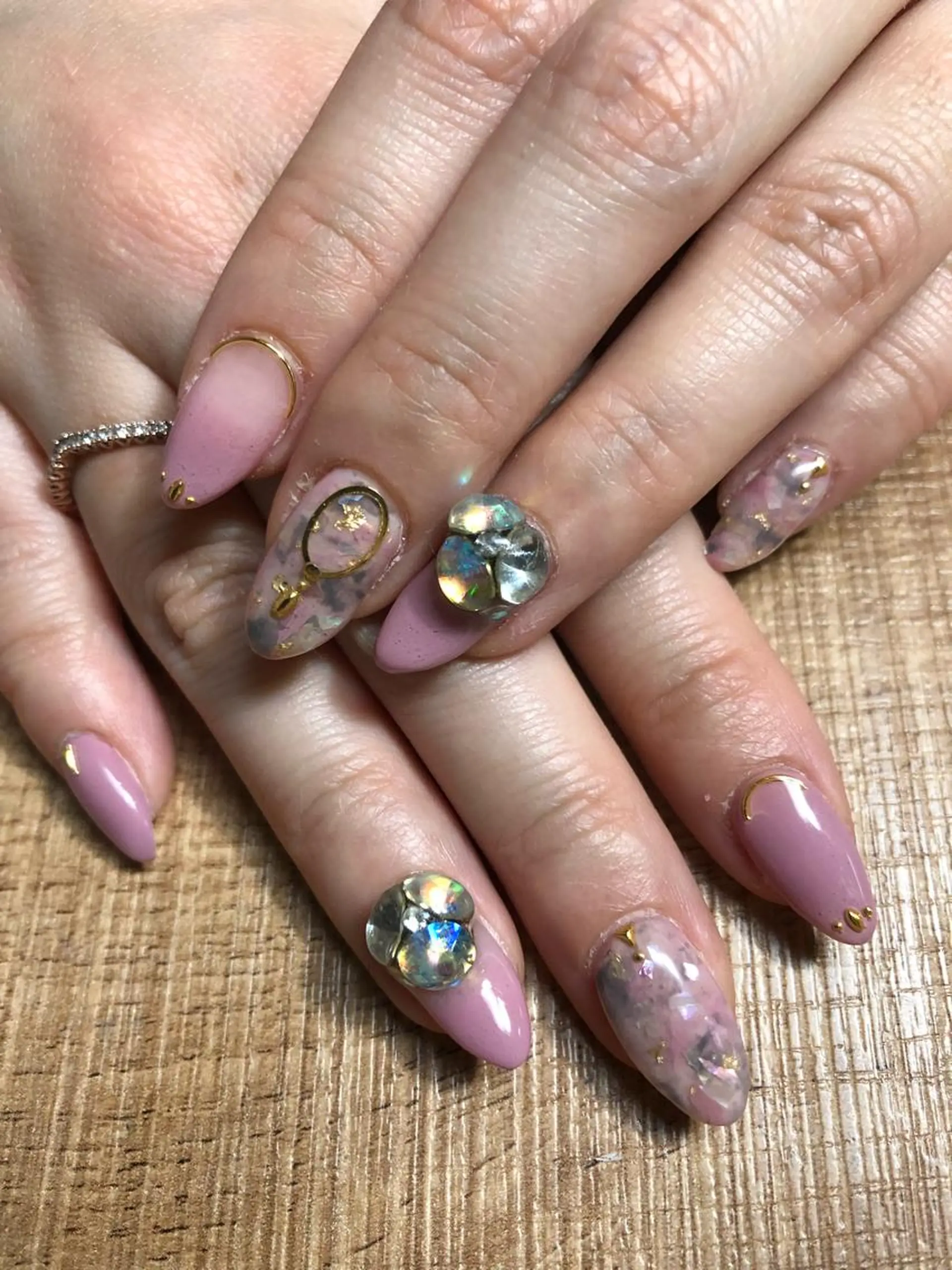 ネイル 安藤 Charlotteのネイルデザイン