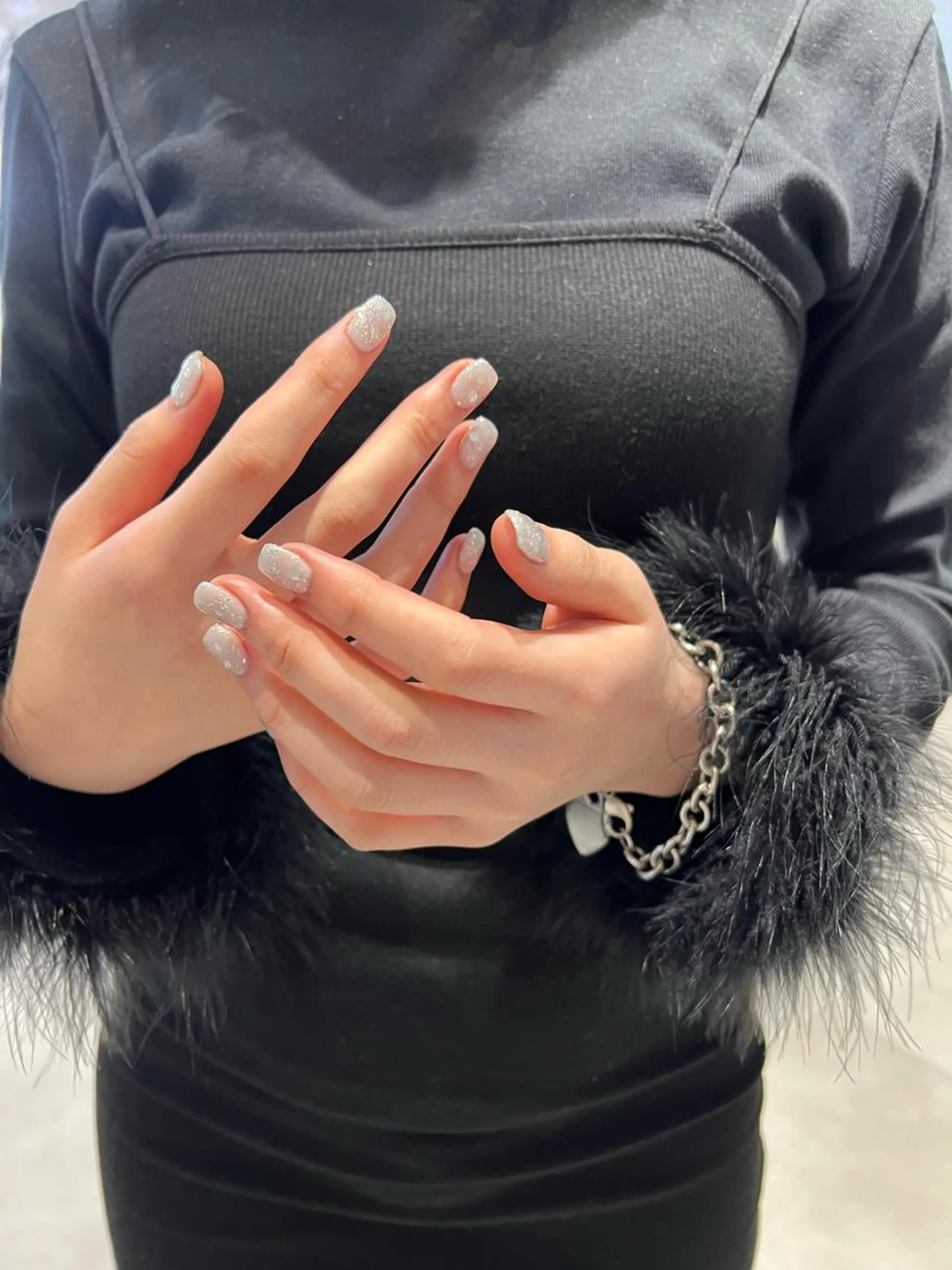 ネイル キラキラネイル ホワイト 【韓国ヘア・ネイル】 HINATA🍒のネイルデザイン