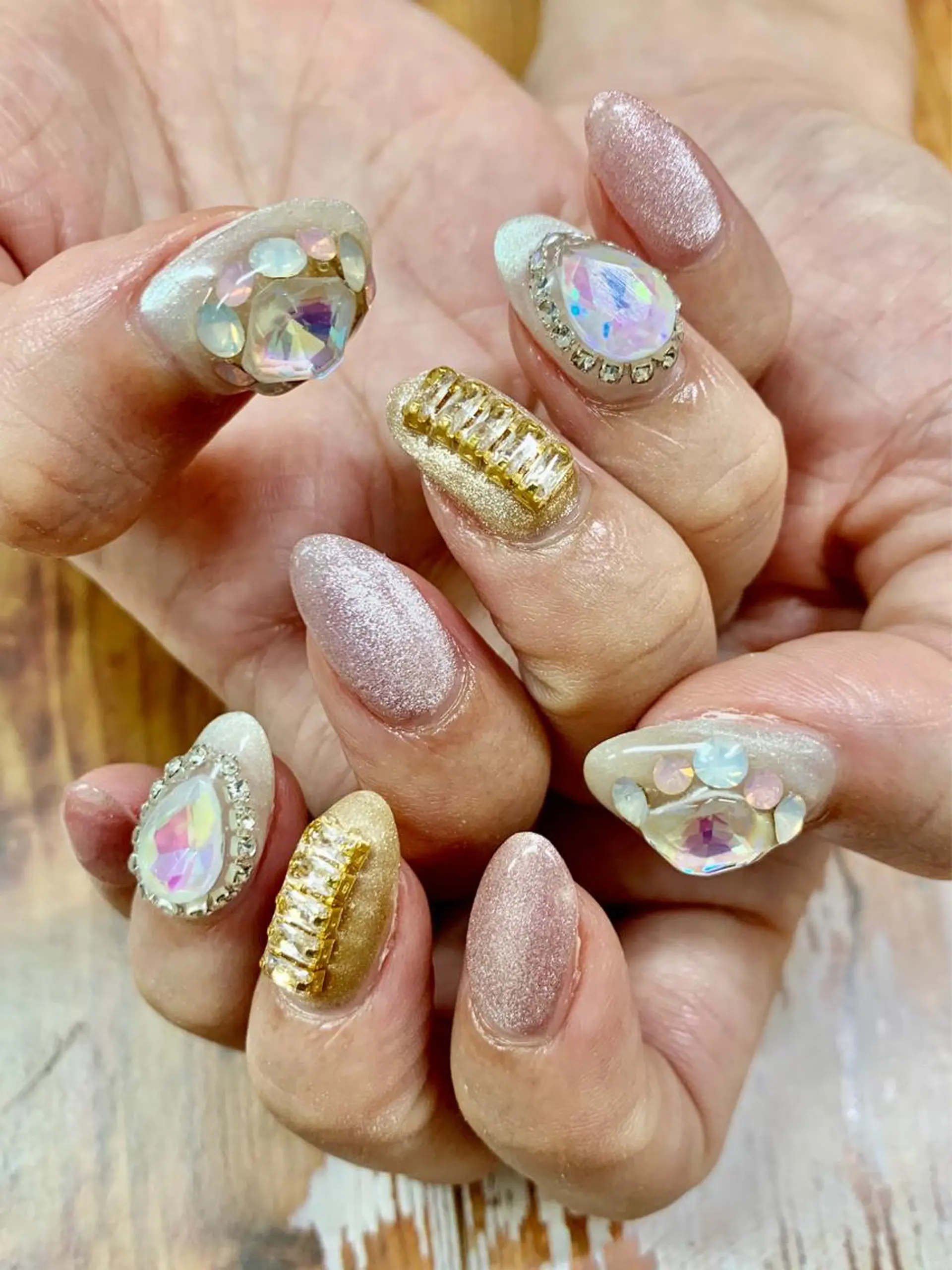 ネイル ハンドネイル JuniNail 주니네일🇰🇷suのネイルデザイン