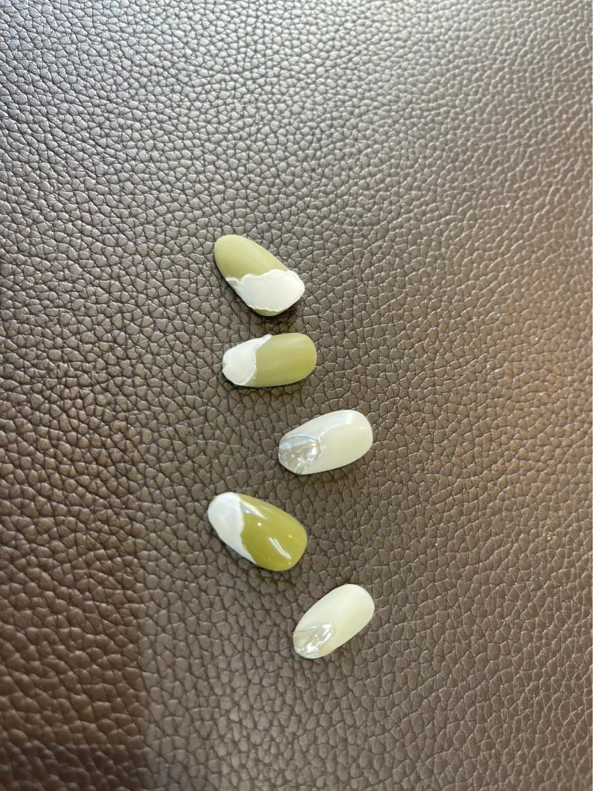 ネイル フレンチネイル グリーン マットネイル 春ネイル FASTNAIL PLUS 新宿店のネイルデザイン