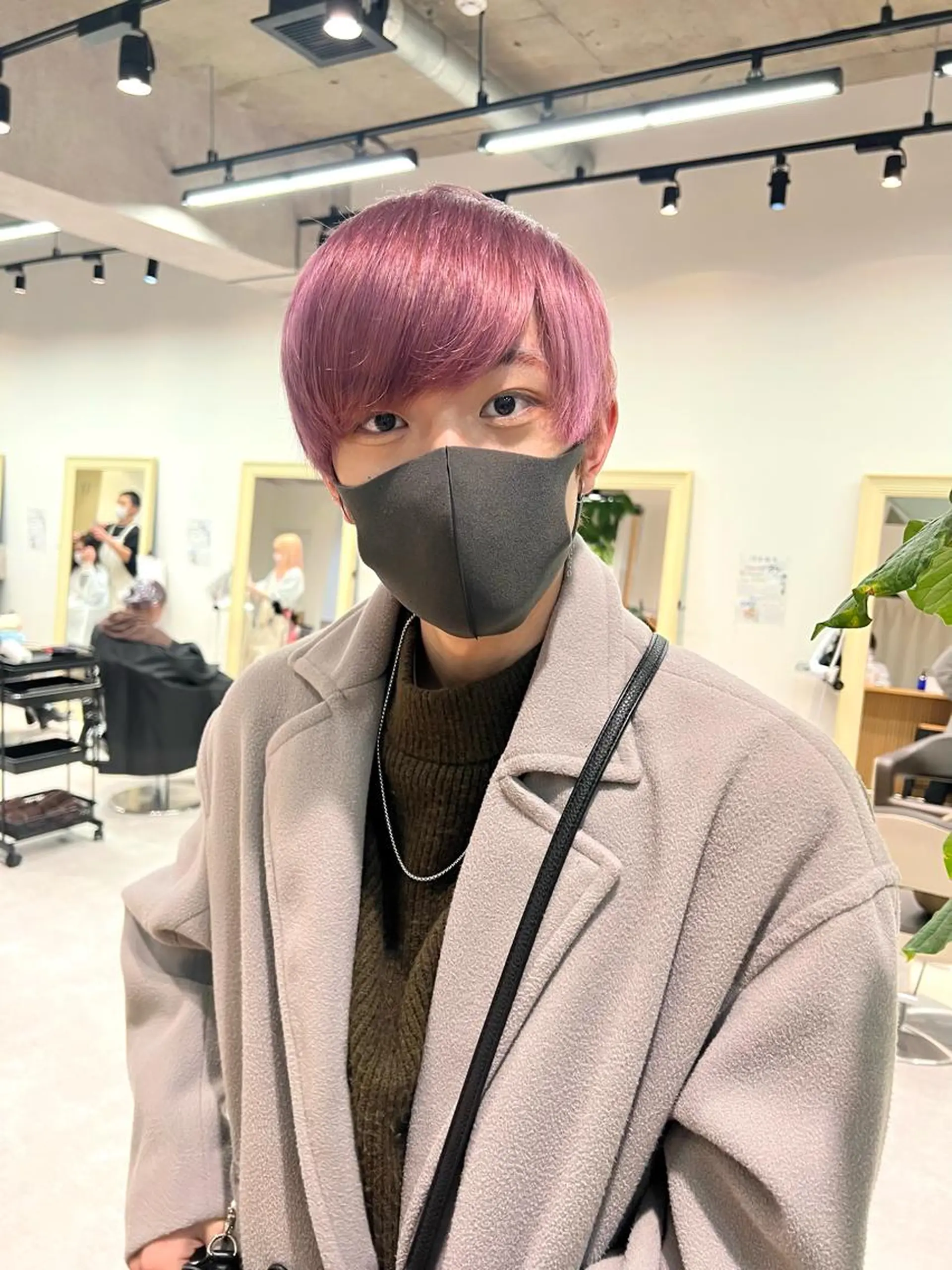 ショート カラー カット ヘアカラー トリートメント 🍀お悩み改善憧れの 美髪 小林風雅のヘアスタイル