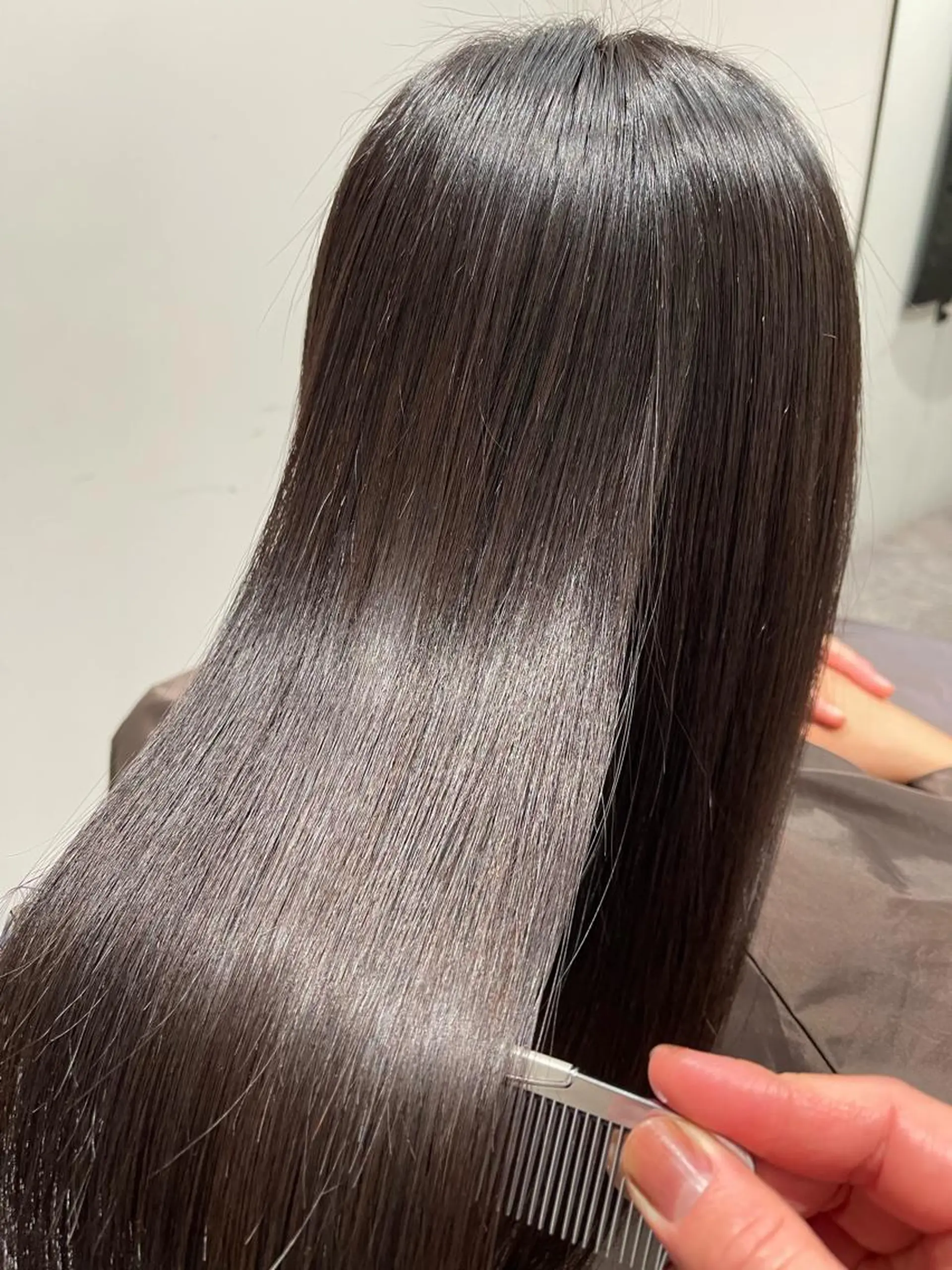 セミロング カラー 西梅田🌿髪質改善 井手　浩太朗のヘアスタイル