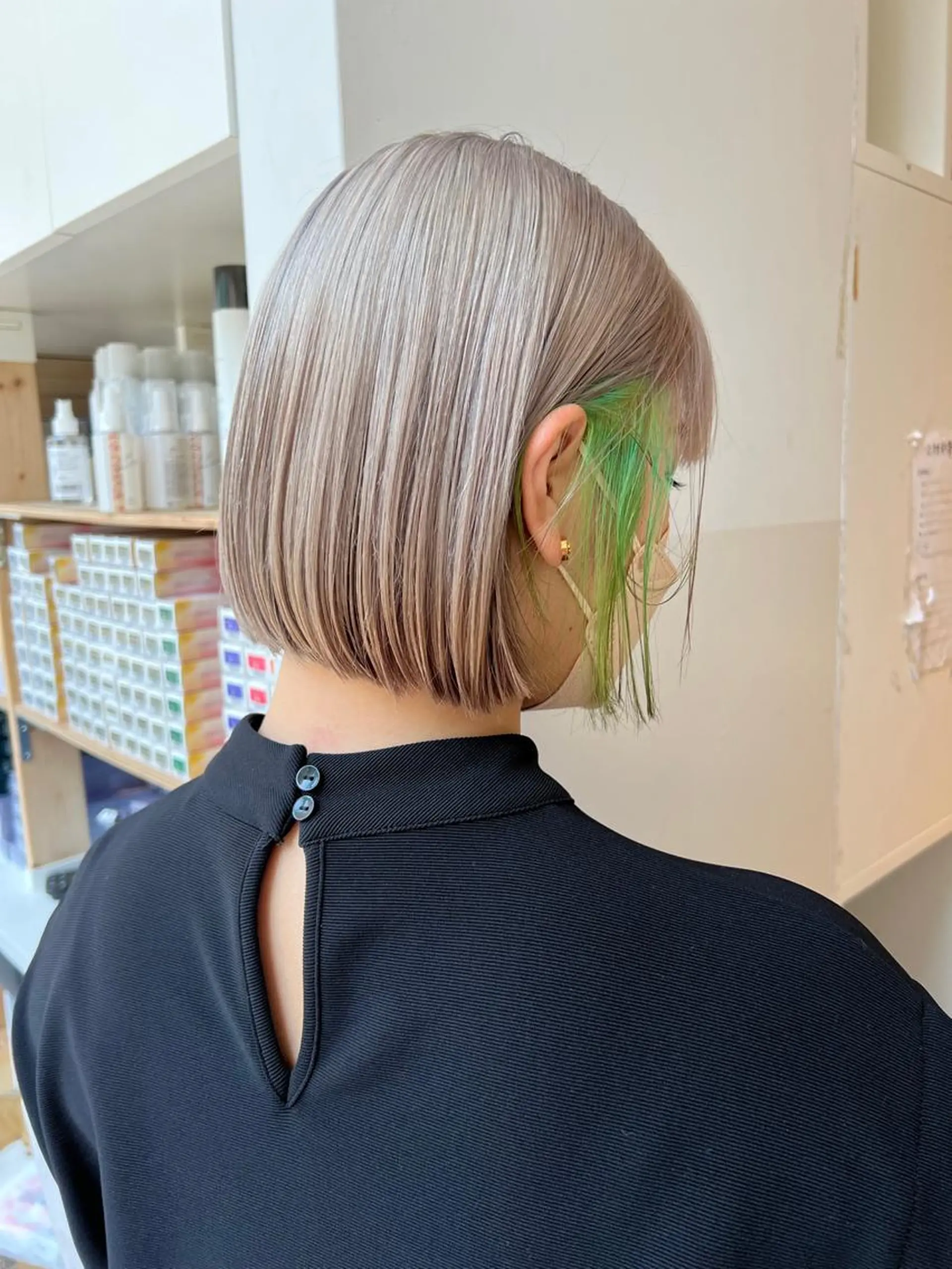 ショート カラー ベージュカラー 透明感カラー グレージュ ボブ ヘアカラー トリートメント レイヤー専門家 ダブルカラー修のヘアスタイル