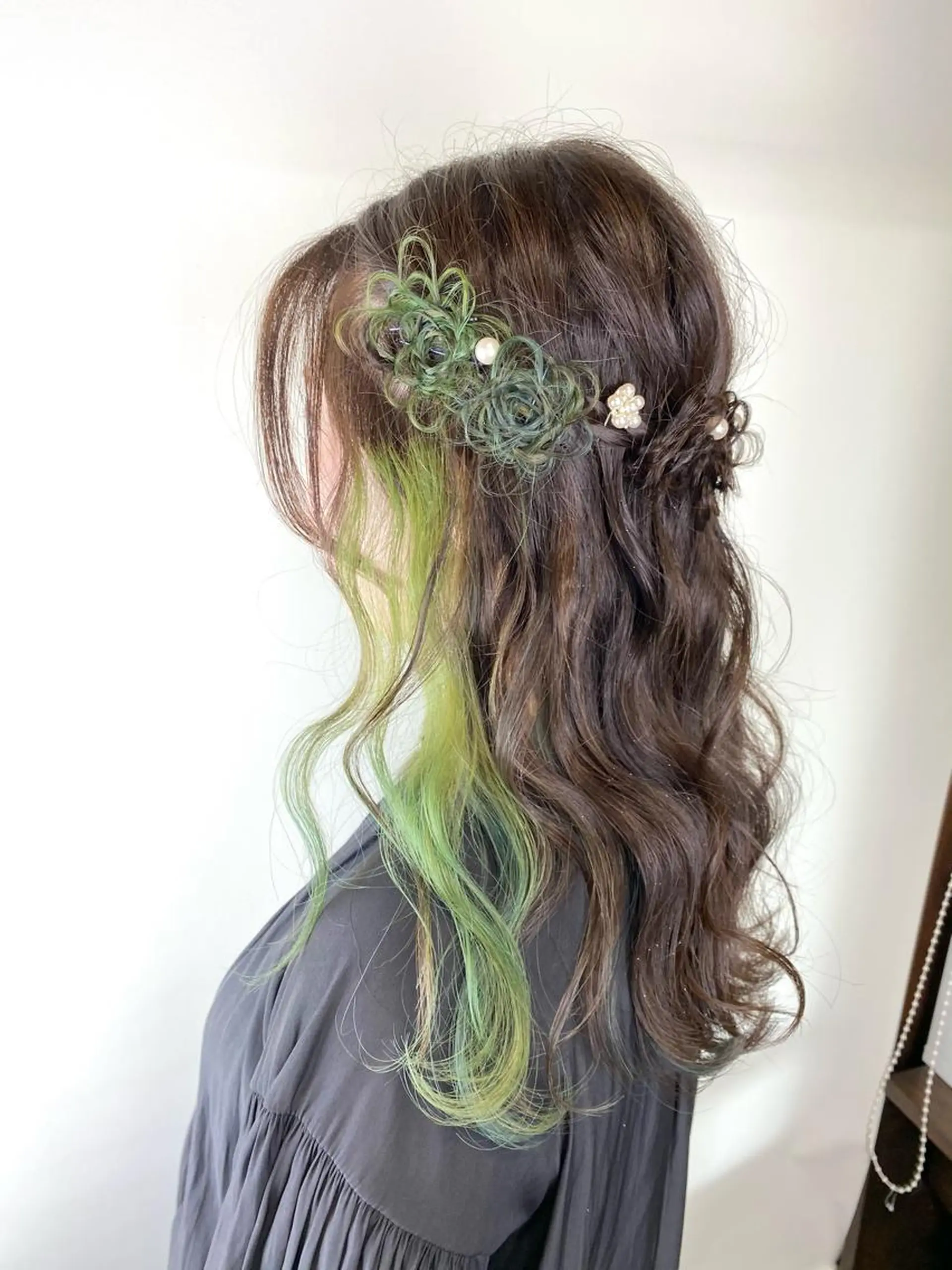 ロング カラー ヘアアレンジ MIZUKI🫧ྀི 韓国ヘアAFLOATのヘアスタイル