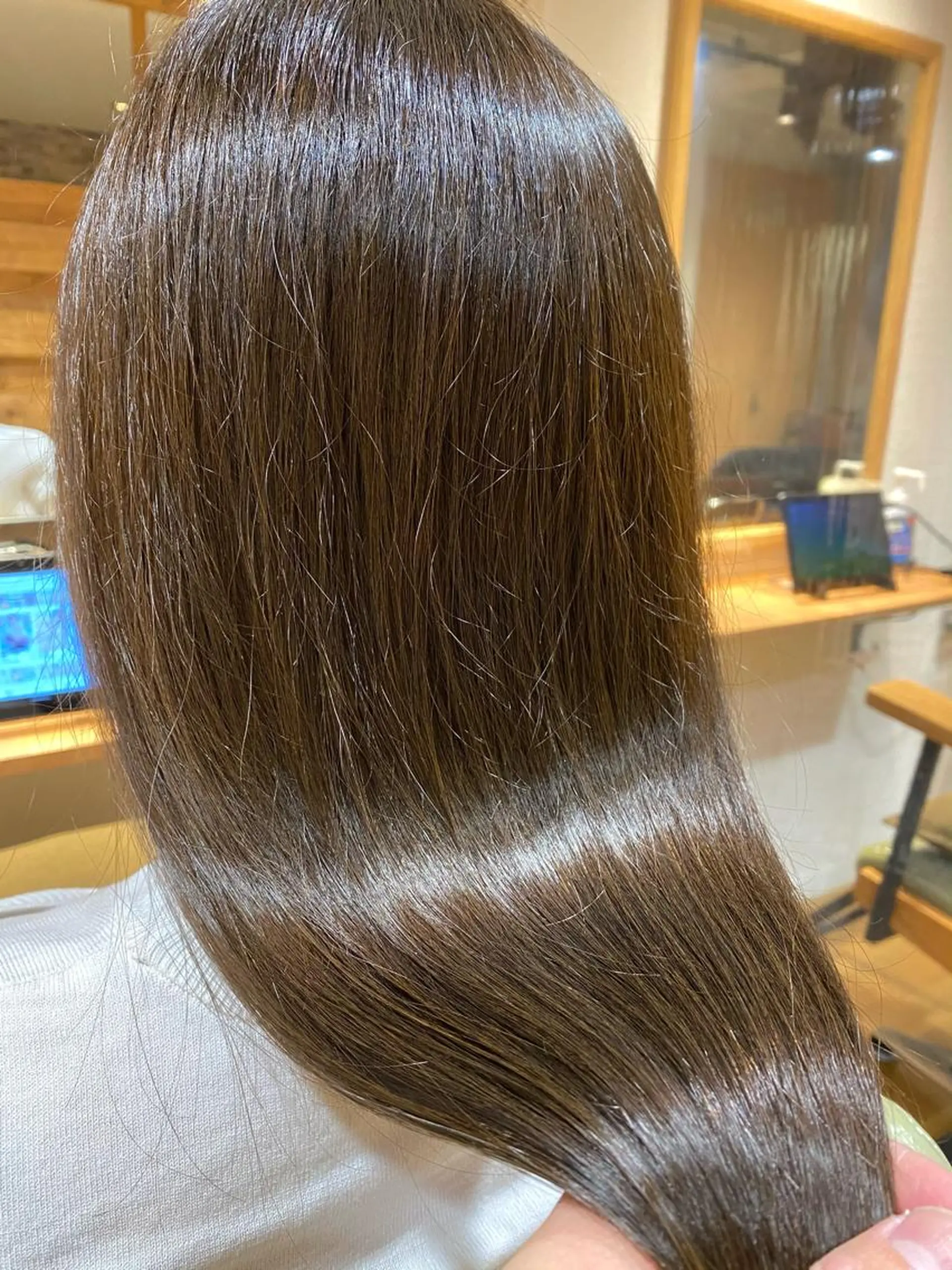 セミロング カラー Tummy's 岸本 圭吾のヘアスタイル