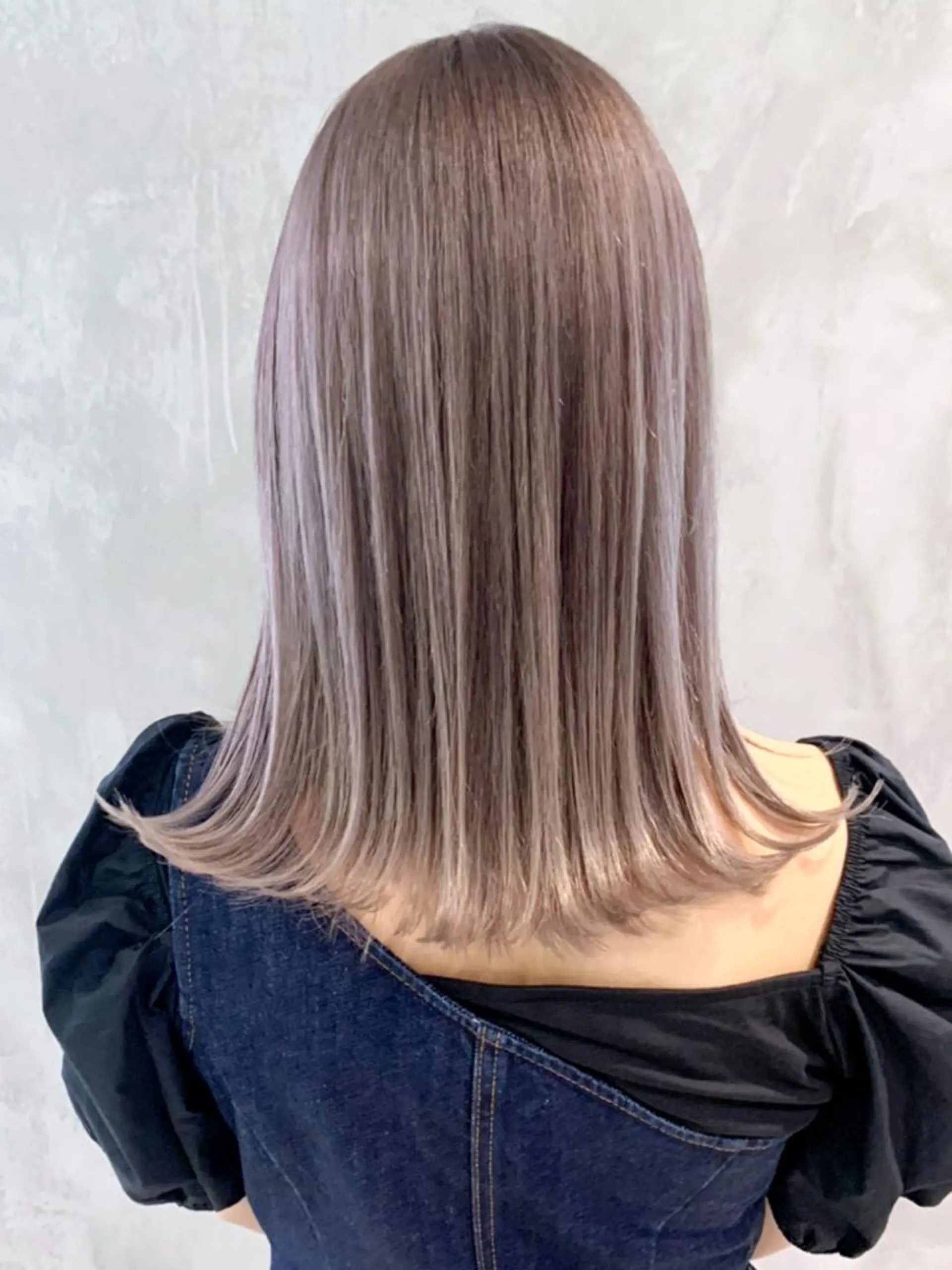 ミディアム カラー ヘアアレンジ パーマ グレージュ ITbyALBUM 中野店のヘアスタイル