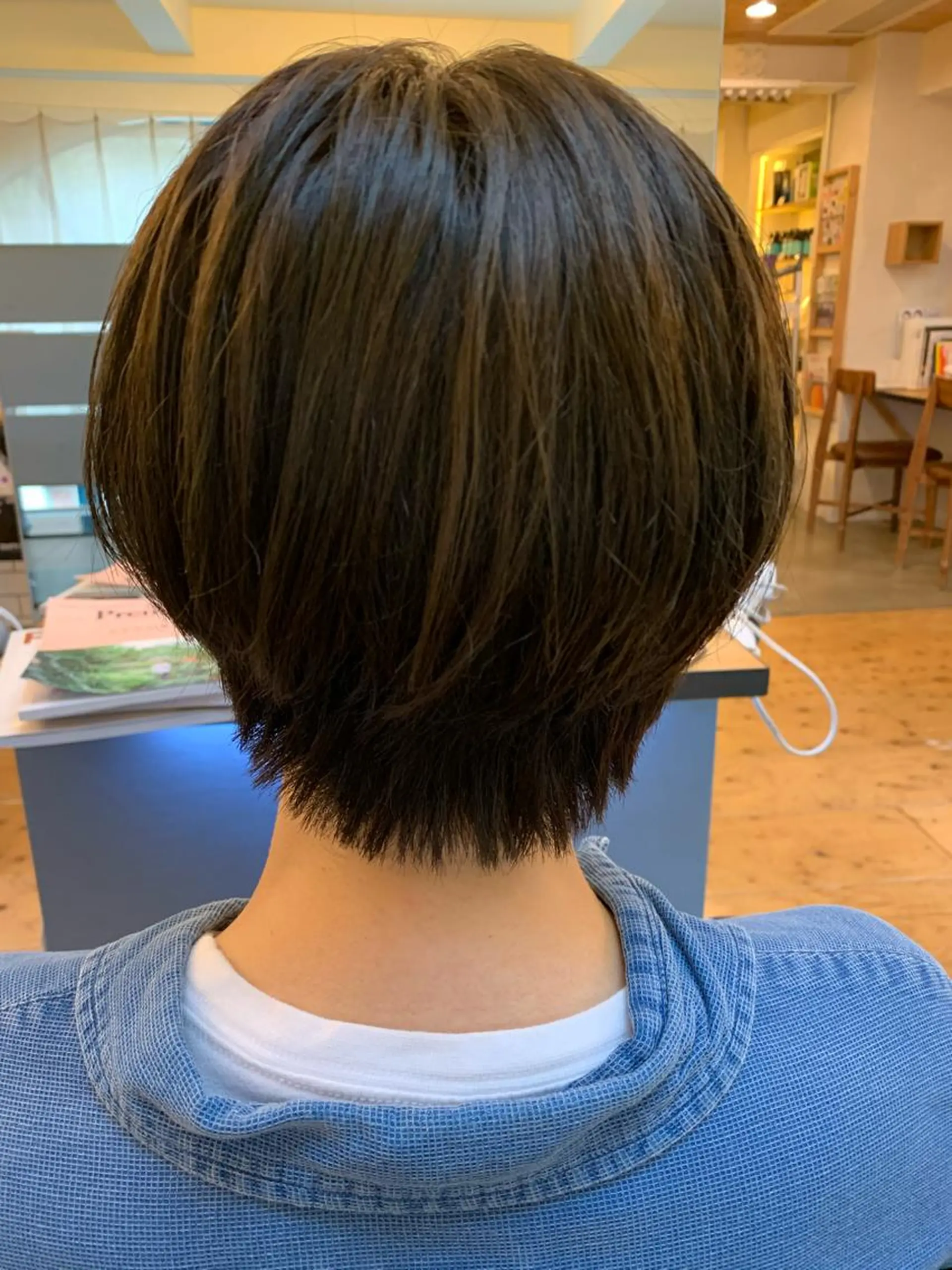 ショート カラー アッシュ オリーブアッシュ ショートヘア Lagom なかだのヘアスタイル