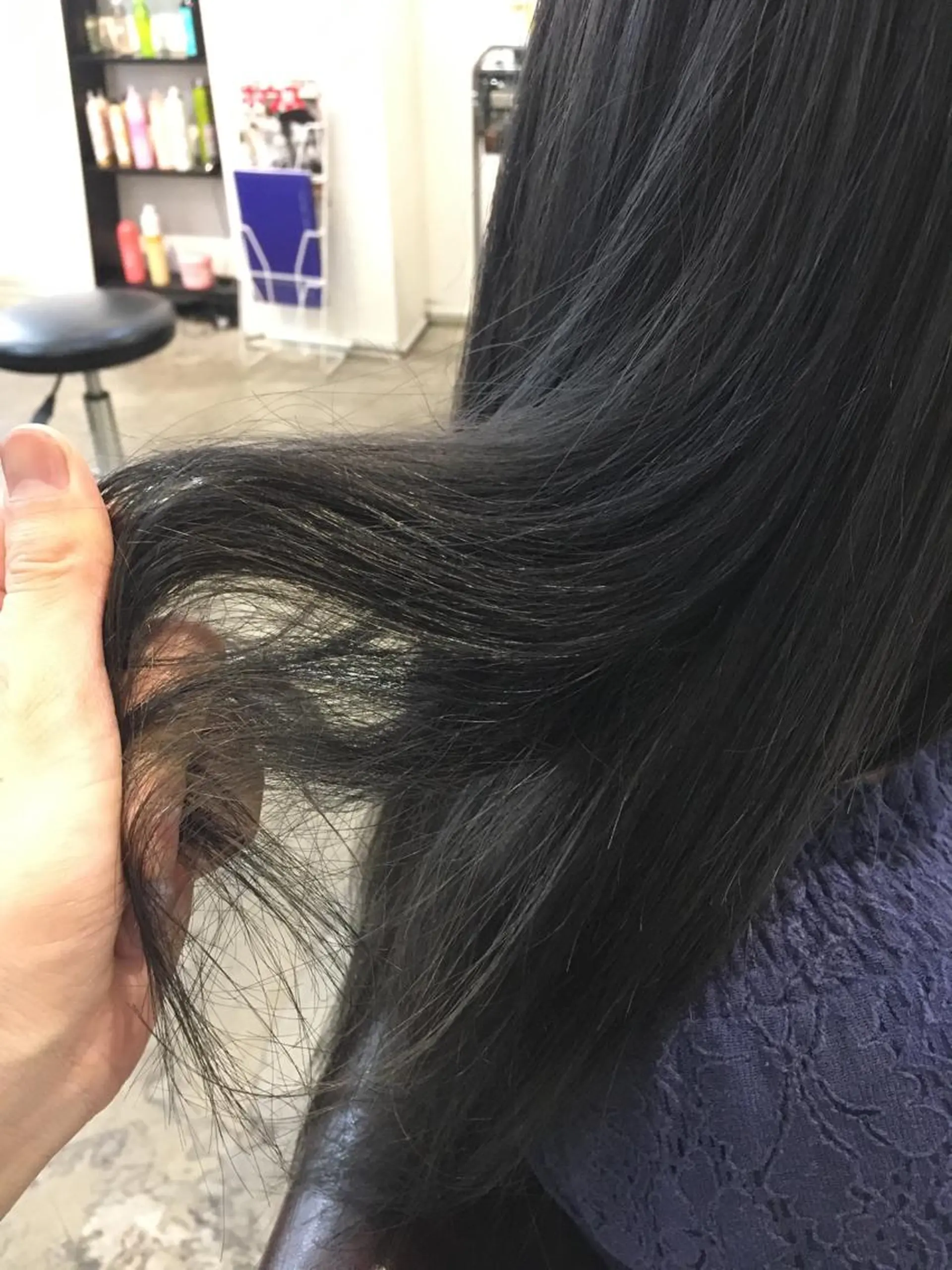 セミロング カラー ブリーチ グレージュ 佐々木 政徳のヘアスタイル