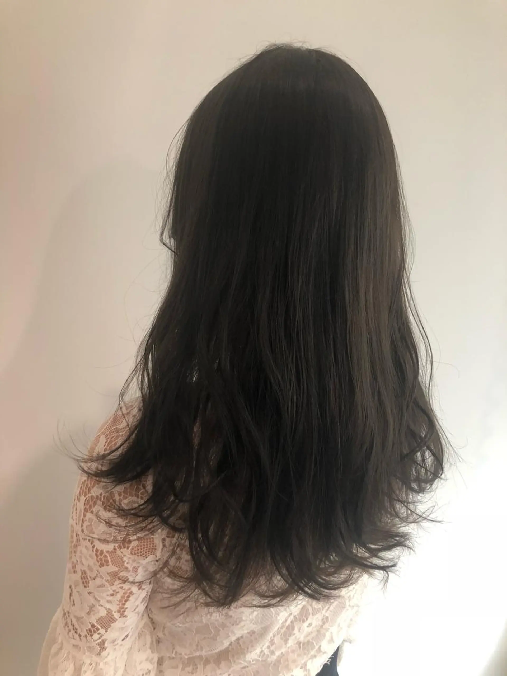 ロング カラー ヘアアレンジ アッシュ オリーブアッシュ scene.池袋所属・scene. haraのヘアスタイル