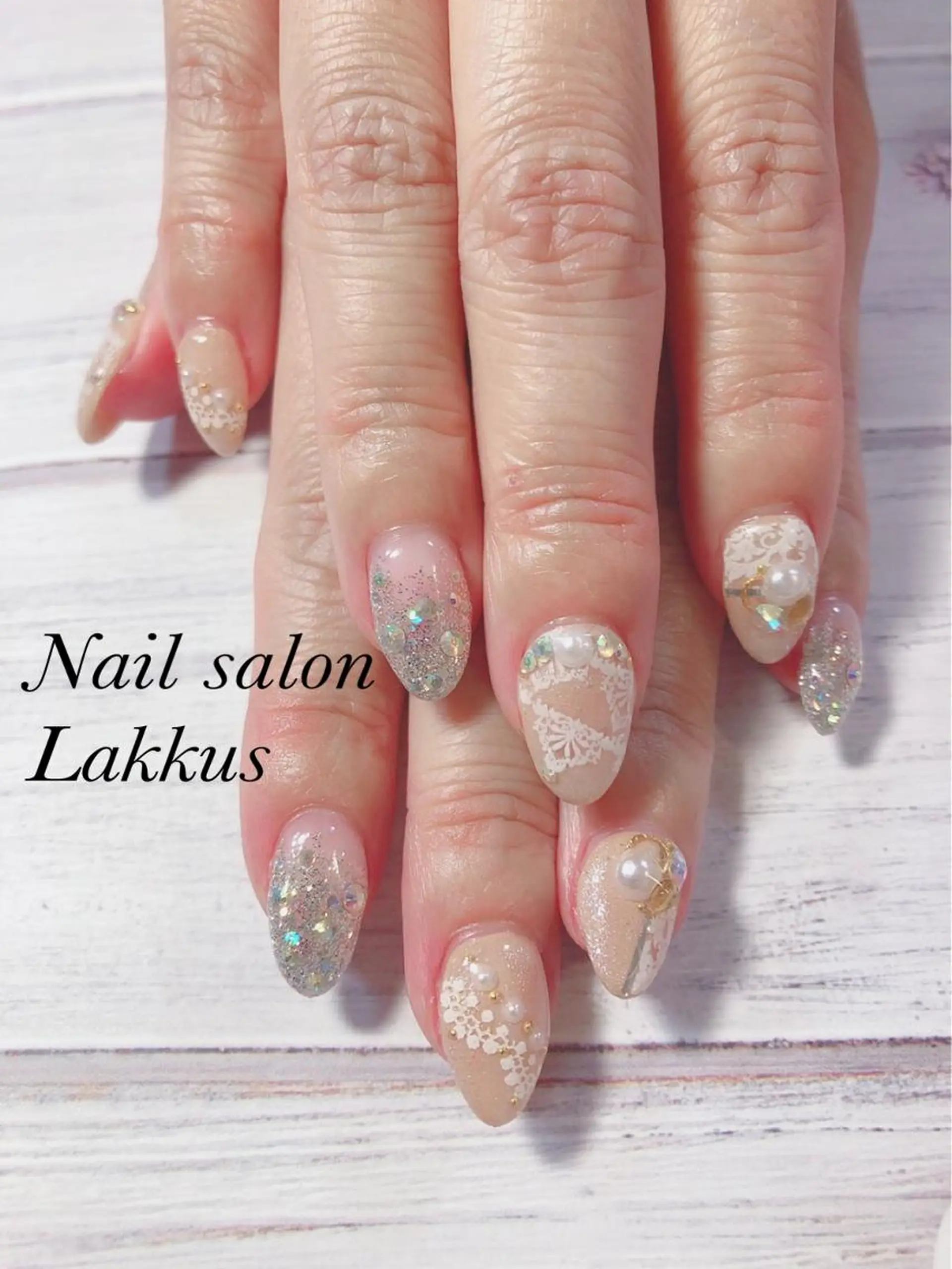 ネイル Lakkus T－CHIのネイルデザイン