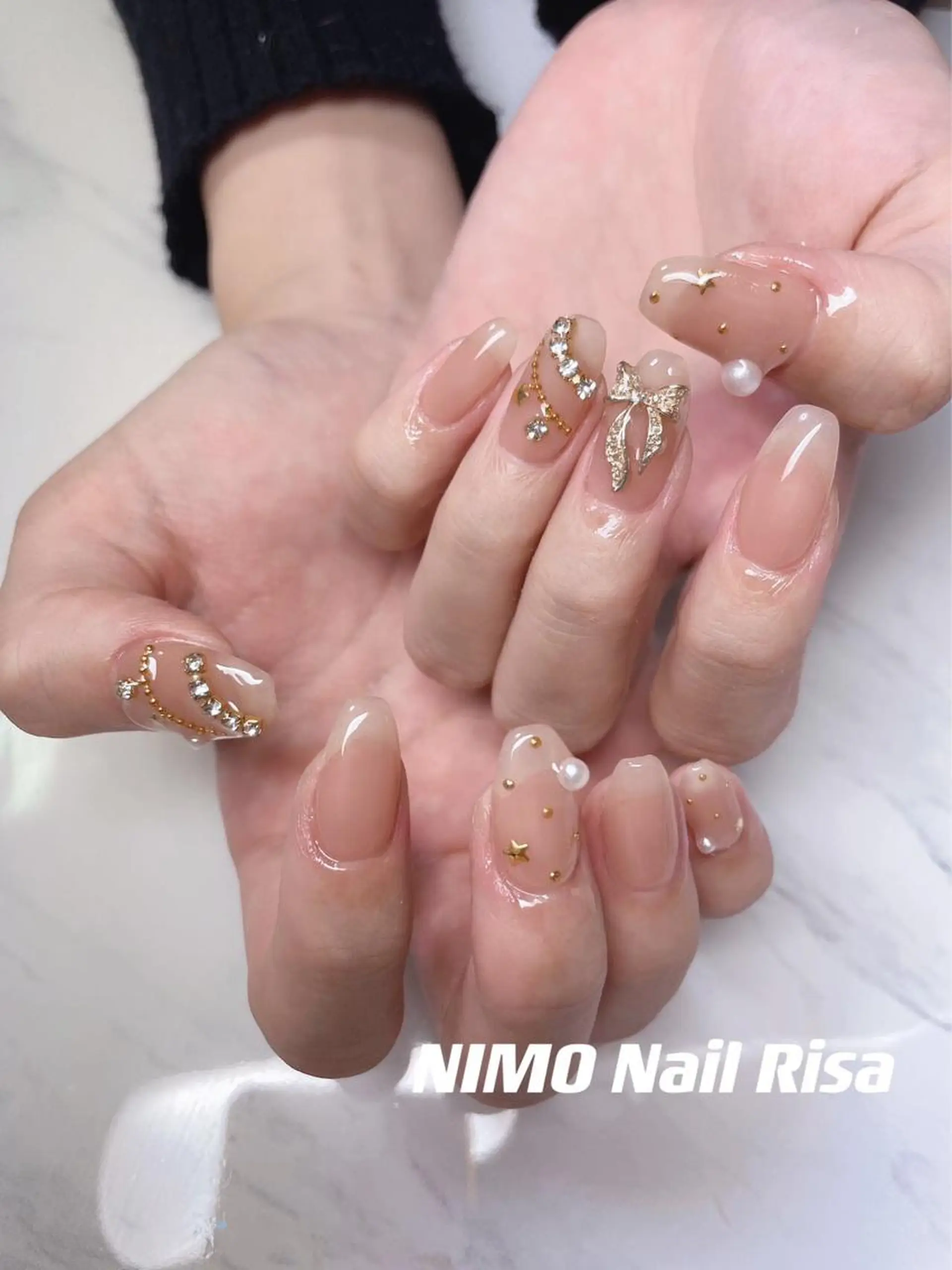 ネイル ハンドネイル RI SA☀️ リサのネイルデザイン