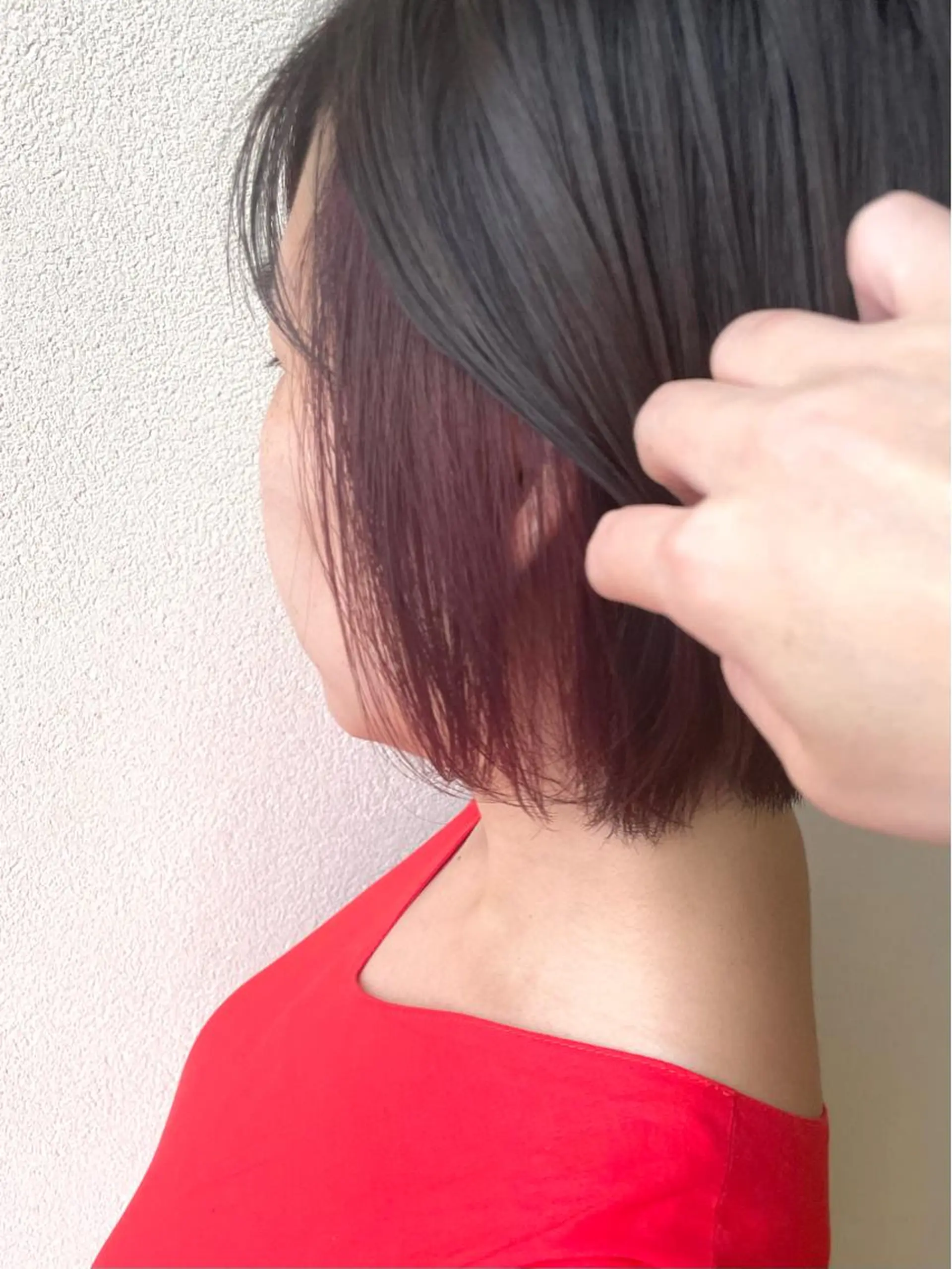 ショート カラー ブリーチ イヤリングカラー グラデーションカラー ピンクカラー ボブ ヘアカラー トリートメント 沢田 瞳のヘアスタイル