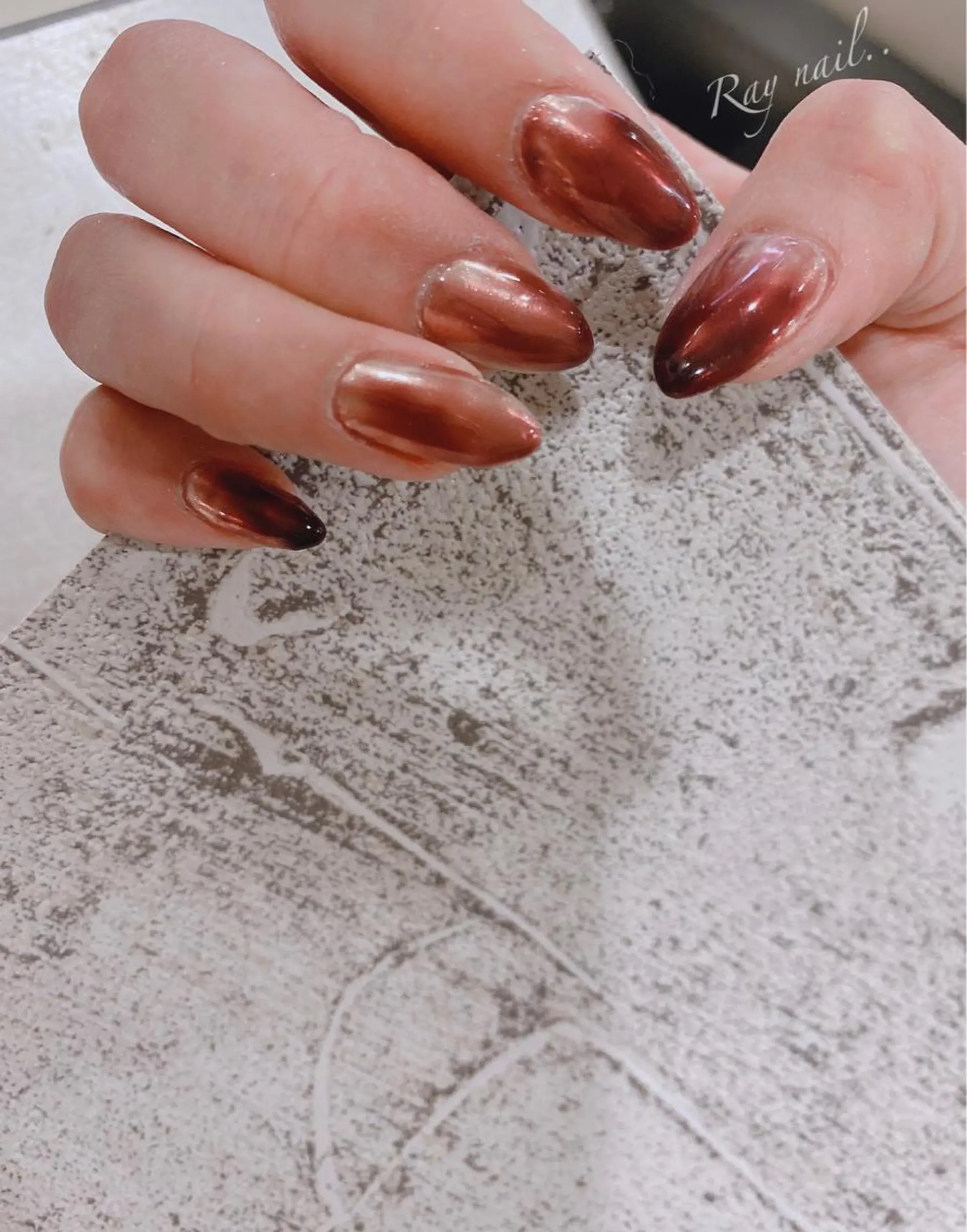 ネイル ブラウン ミラーネイル nailsalon ∞ ﾐｶﾅﾙ ∞のネイルデザイン